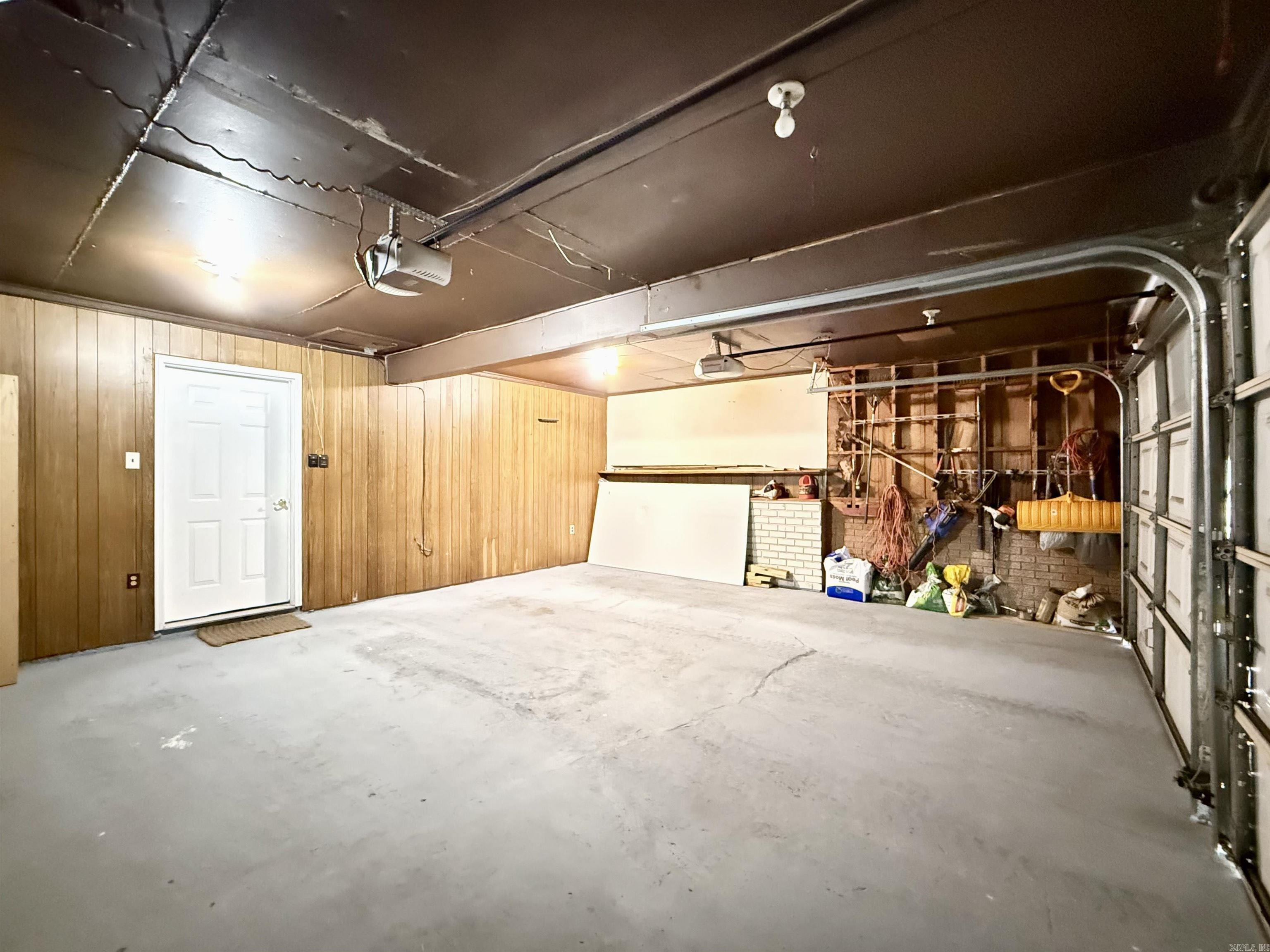 208 S Phoenix Ave Russellville, AR 72801