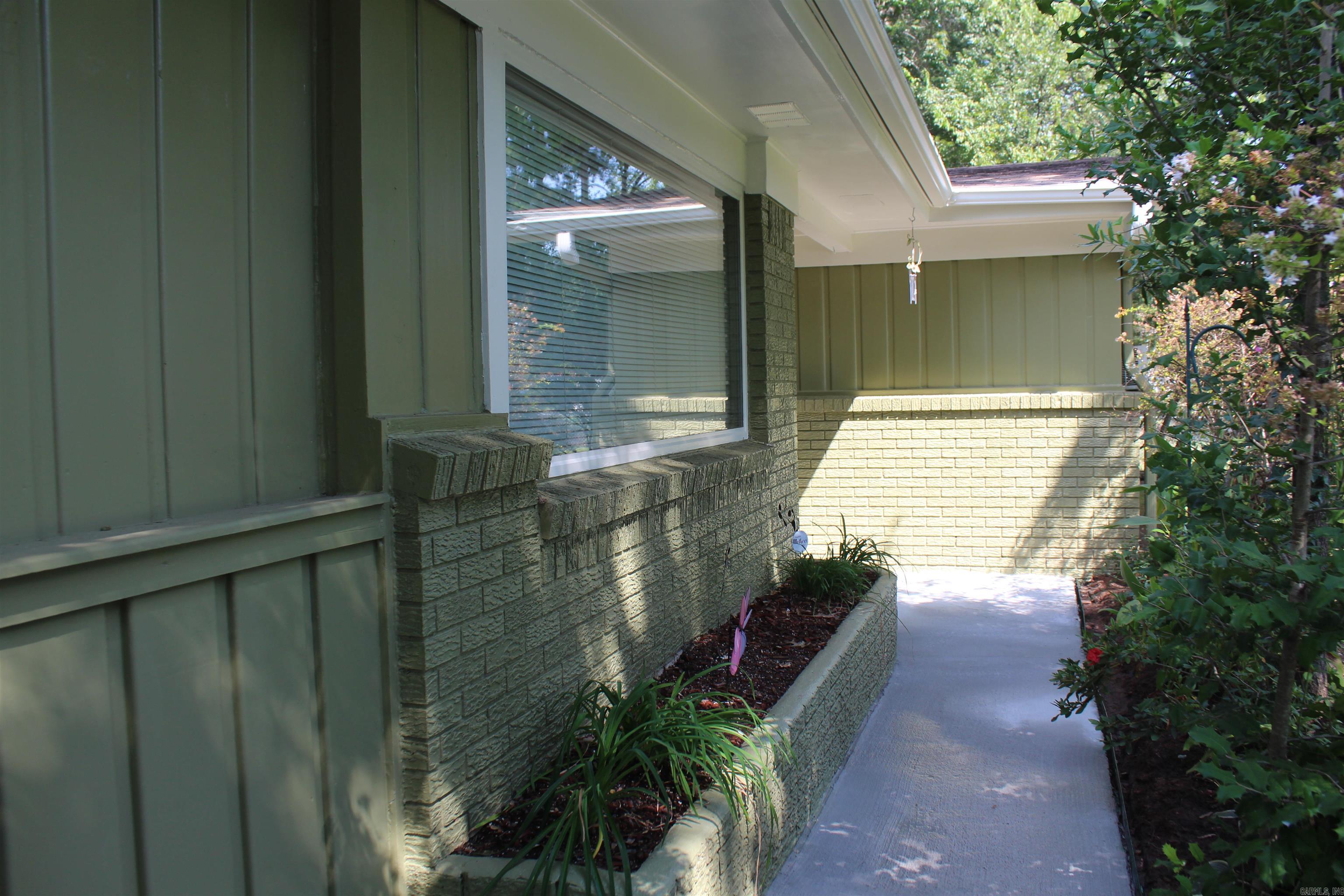 208 S Phoenix Ave  Russellville, AR