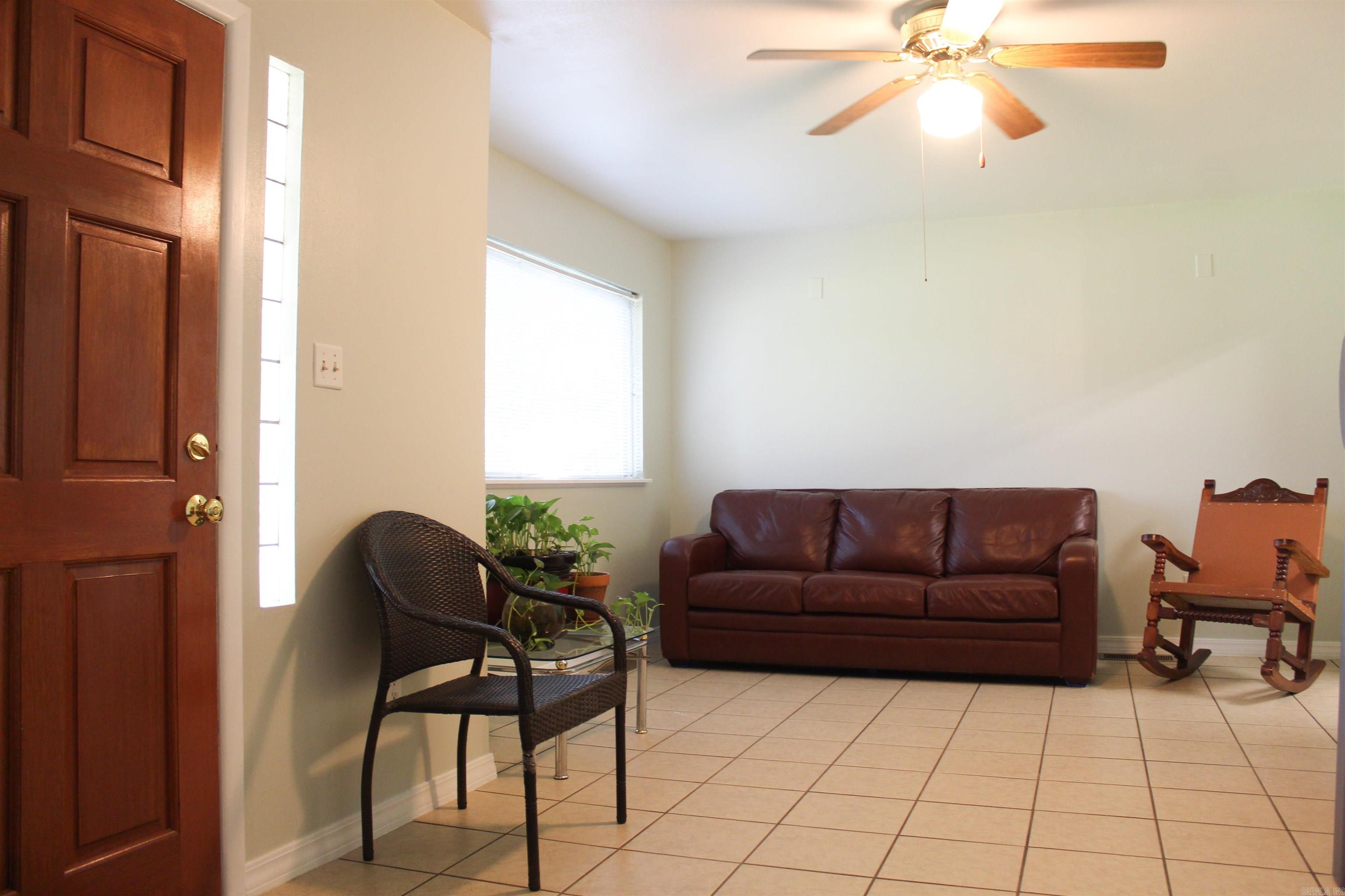 208 S Phoenix Ave  Russellville, AR