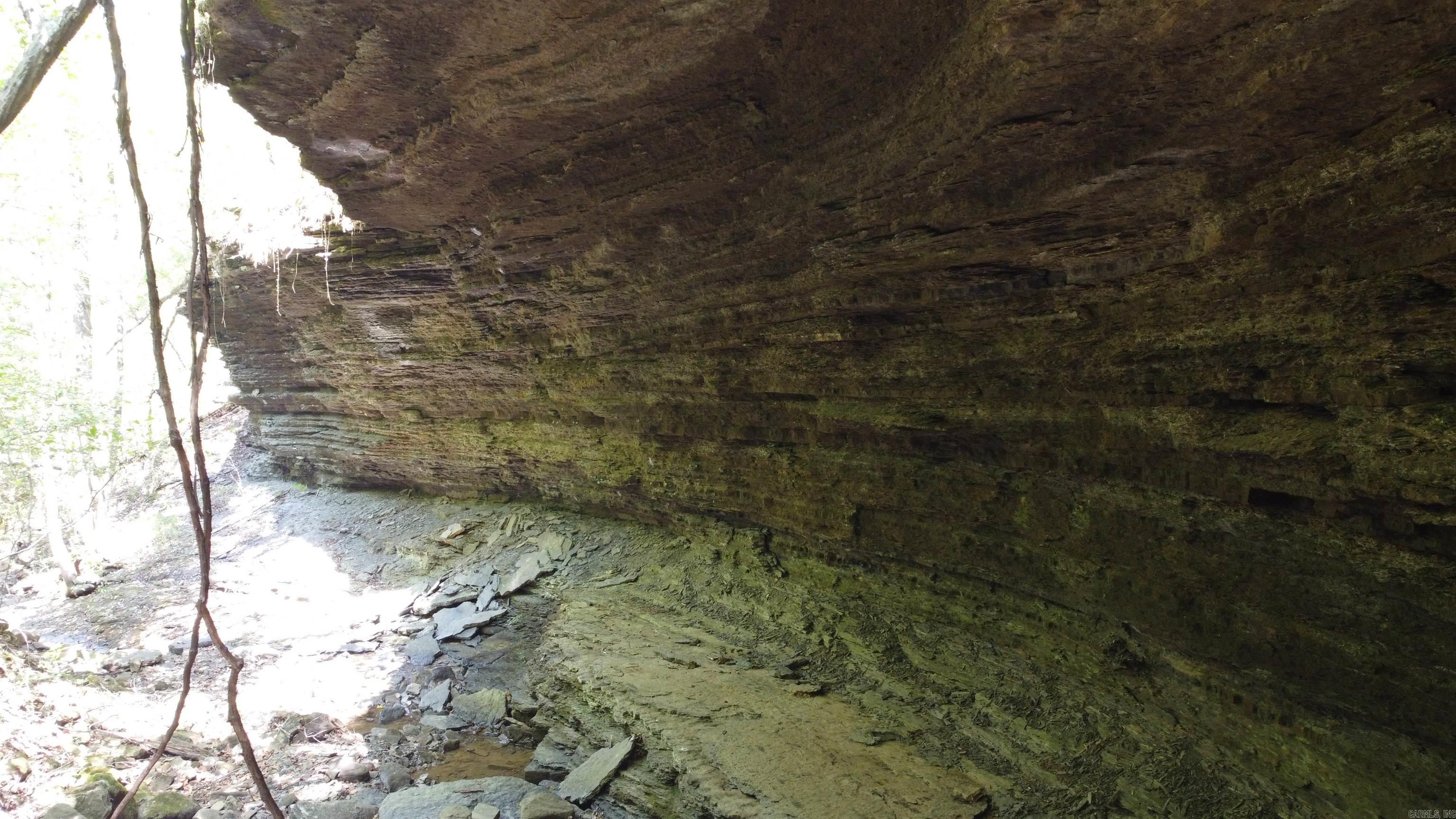 000 Greta Road  Clinton, AR