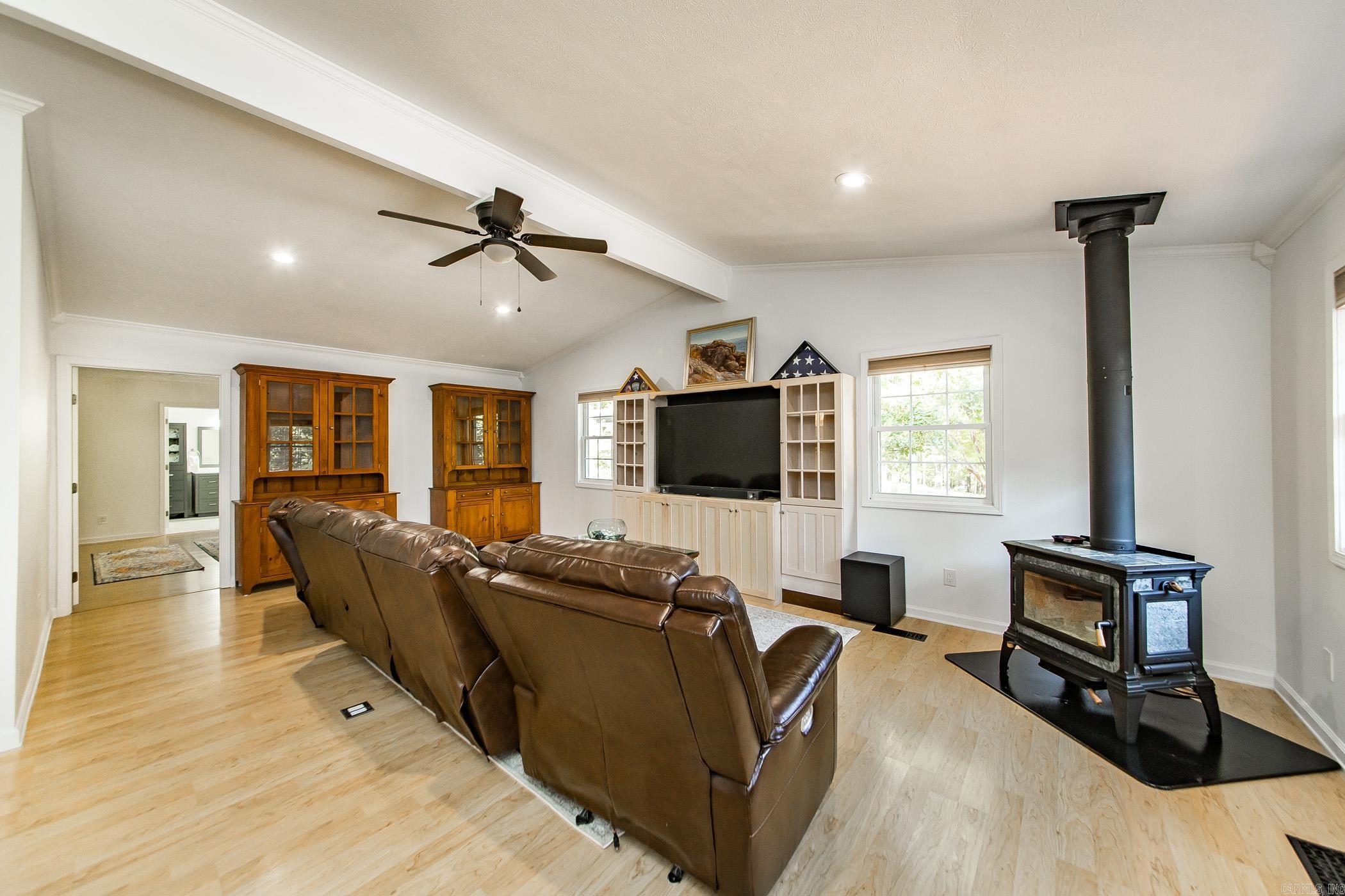 842 Dave Creek  Fairfield Bay, AR