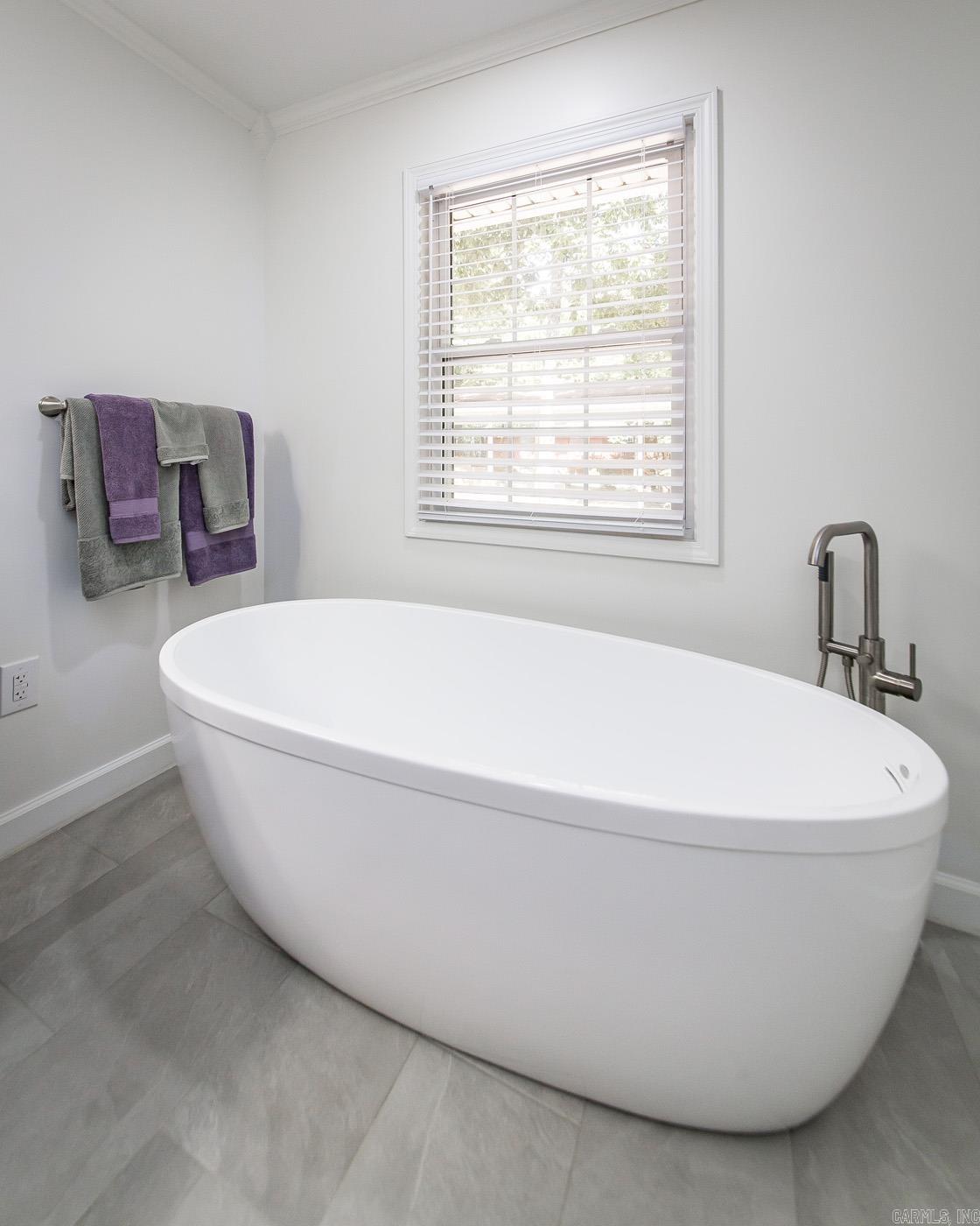 842 Dave Creek  Fairfield Bay, AR