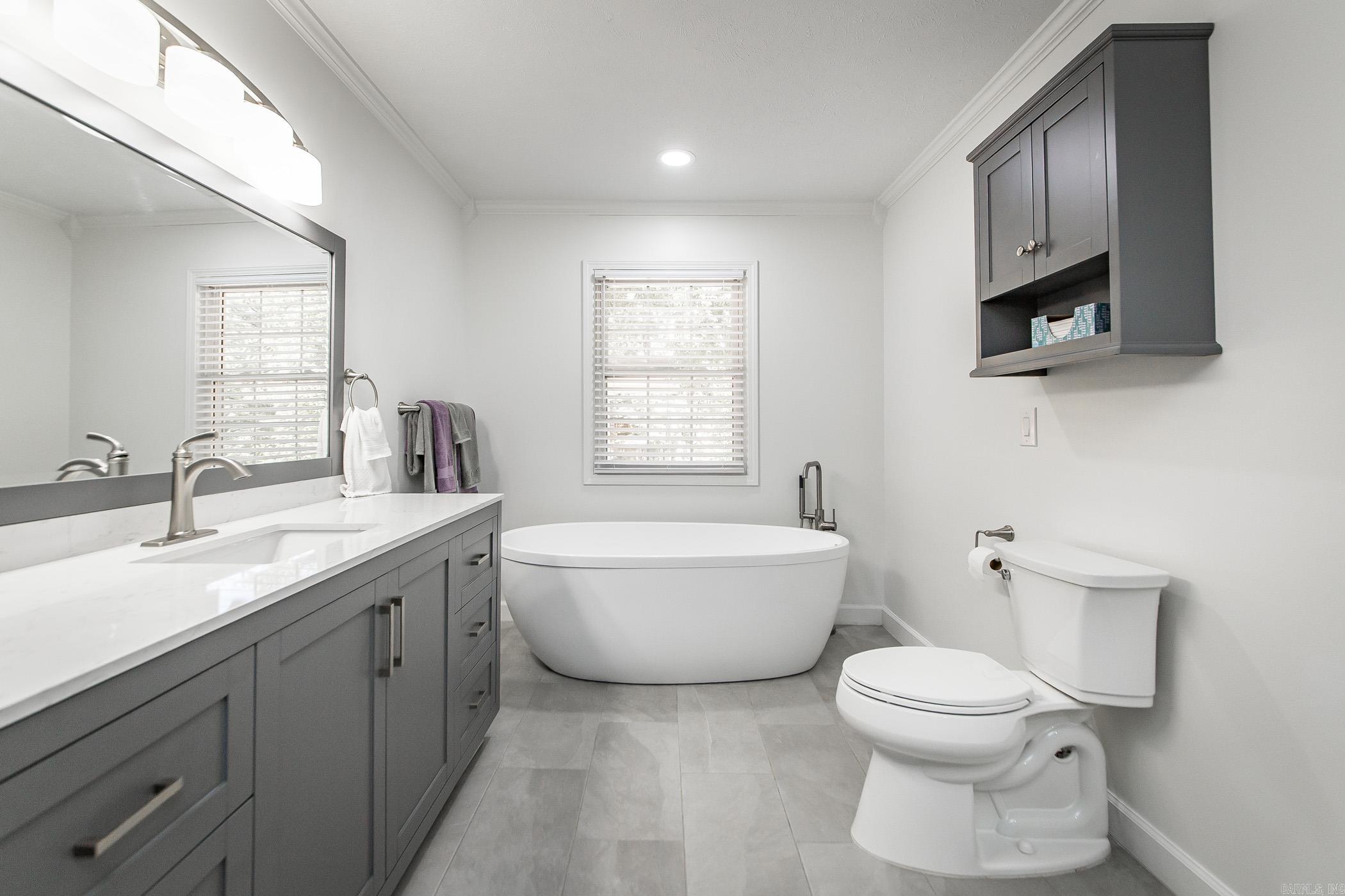 842 Dave Creek  Fairfield Bay, AR