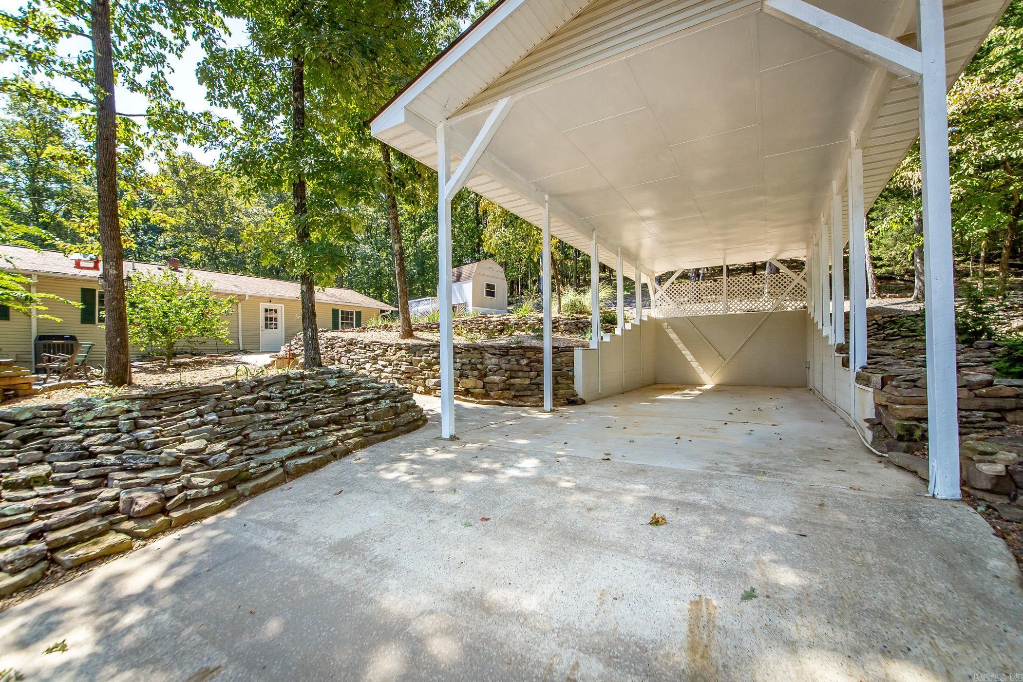 842 Dave Creek  Fairfield Bay, AR
