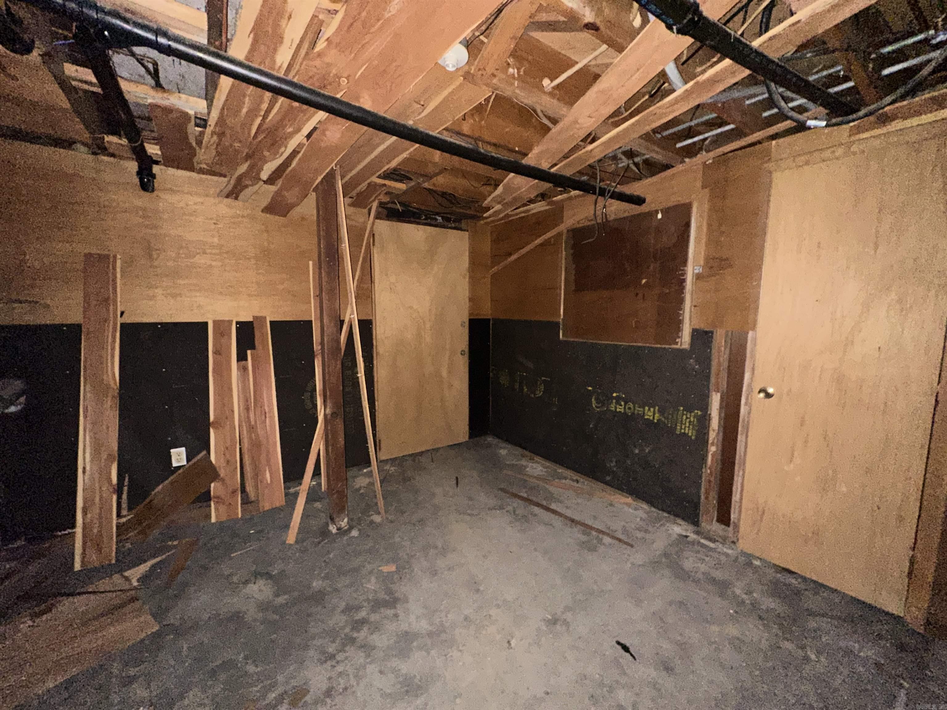 5221 HWY 178  Flippin, AR