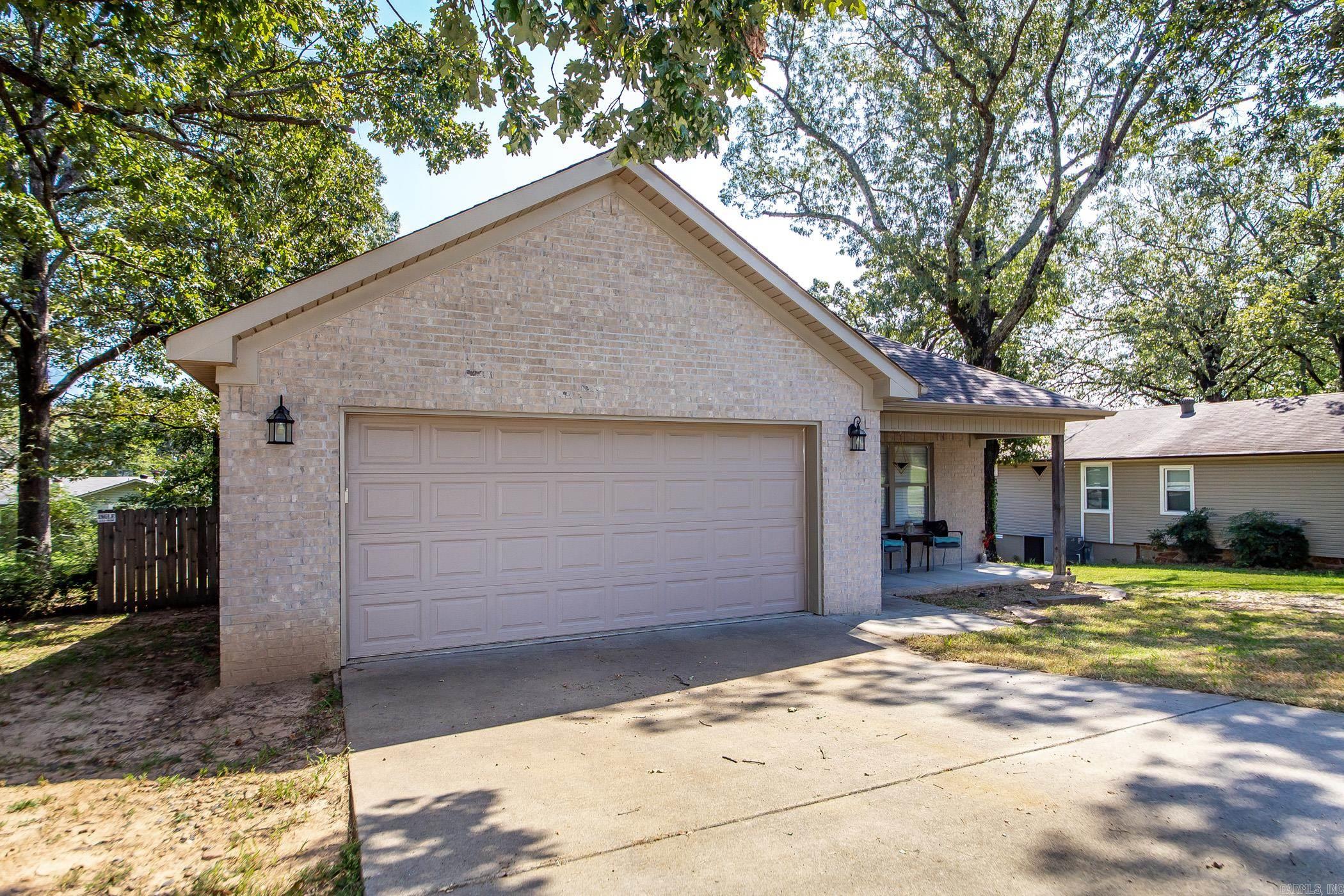 8320 B Holiday Drive Sherwood, AR 72120