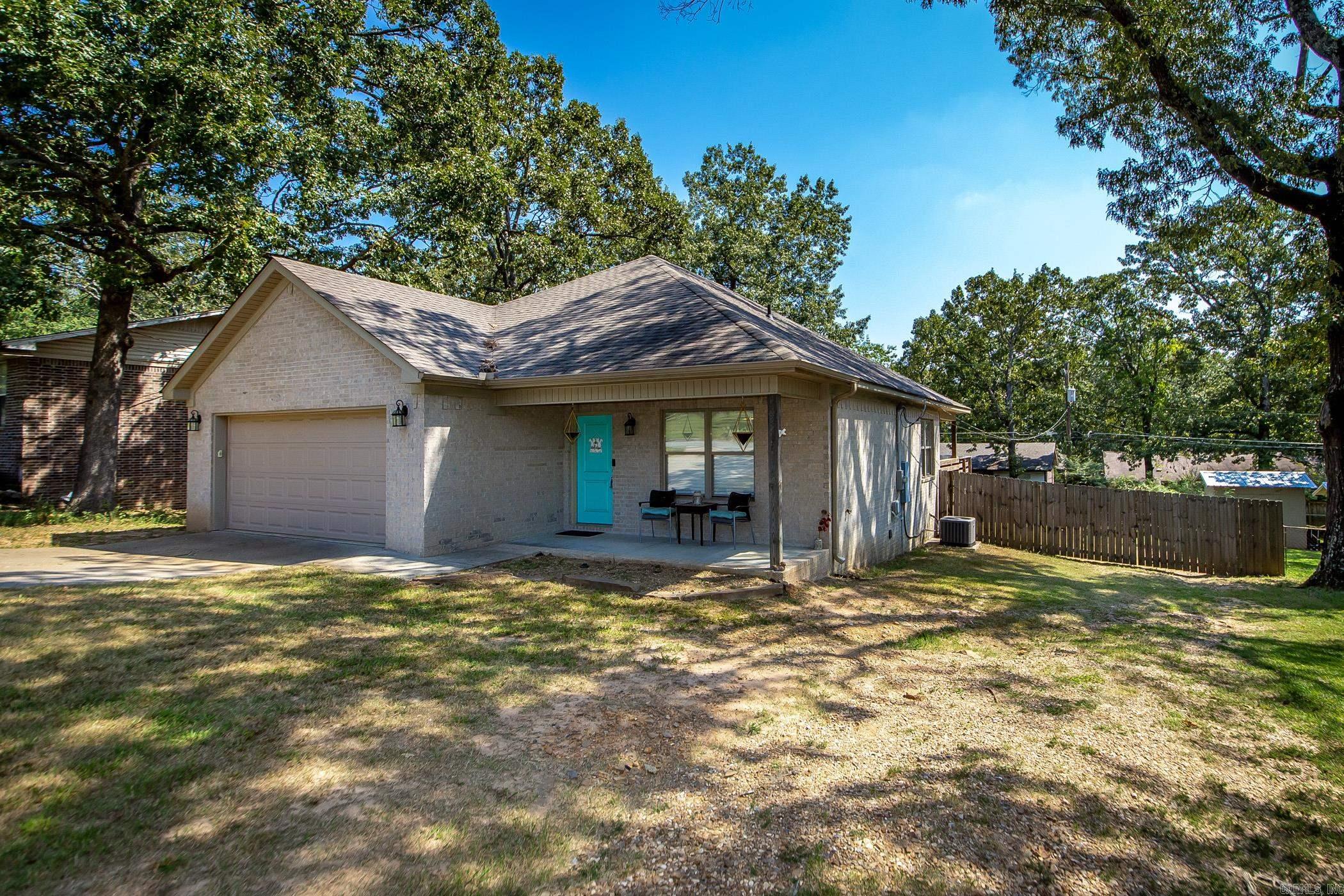 8320 B Holiday Drive Sherwood, AR 72120