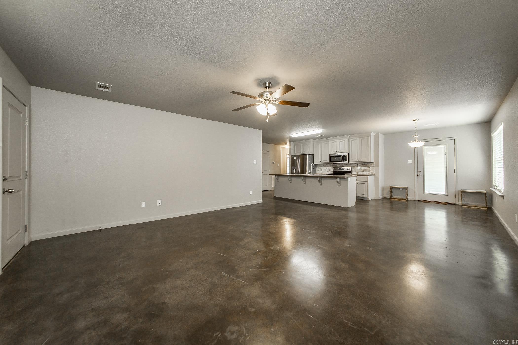 8320 B Holiday Drive Sherwood, AR 72120