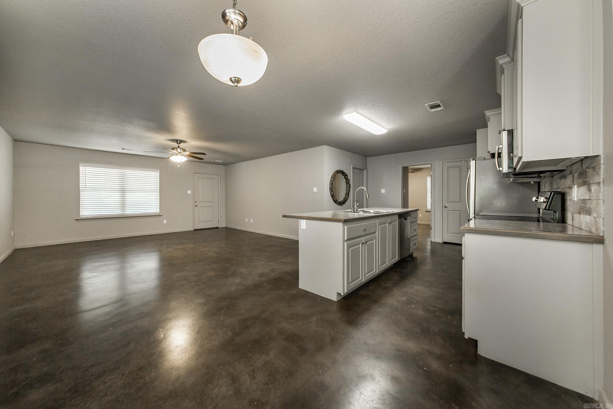 8320 B Holiday Drive Sherwood, AR 72120