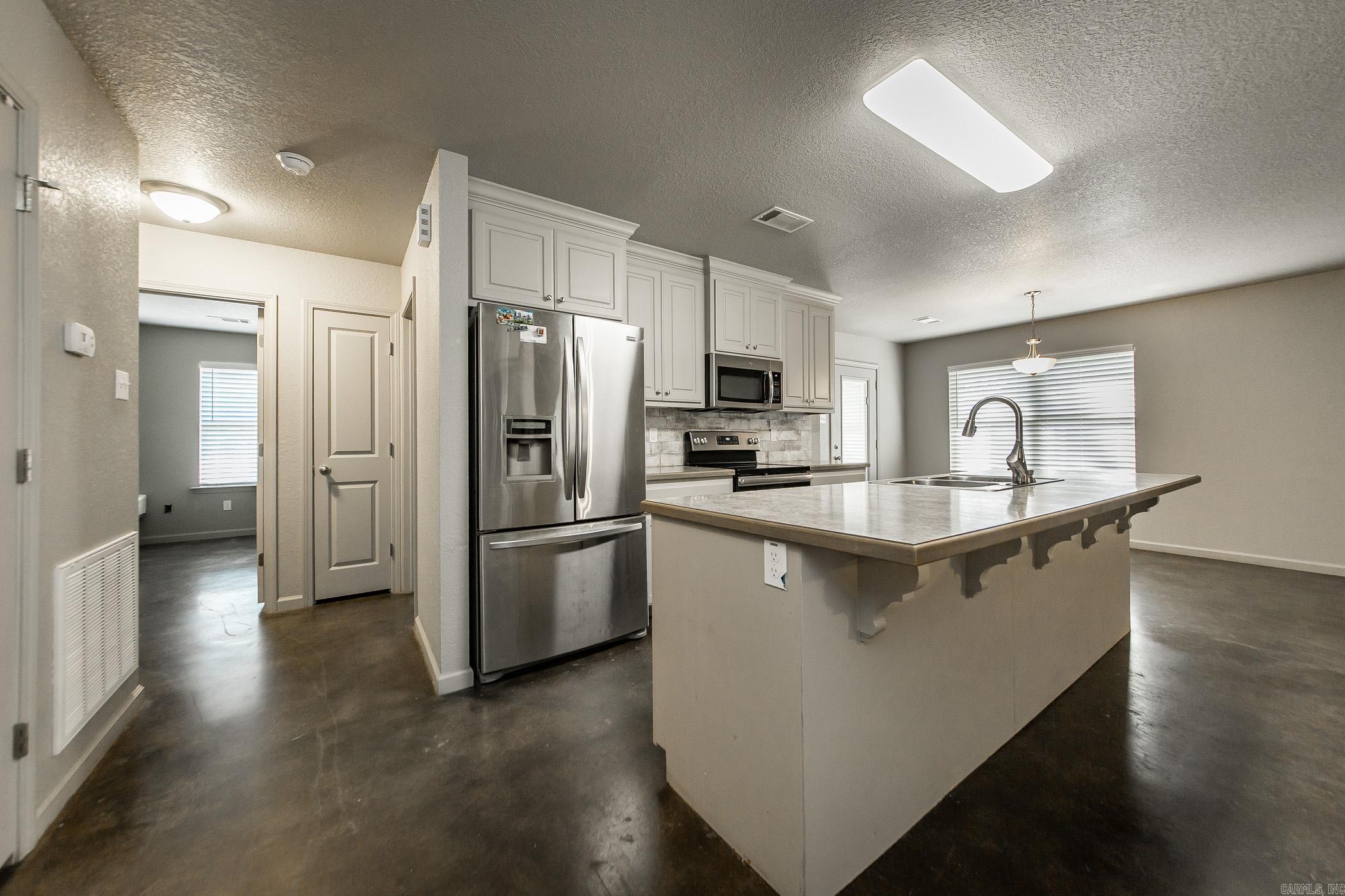 8320 B Holiday Drive Sherwood, AR 72120