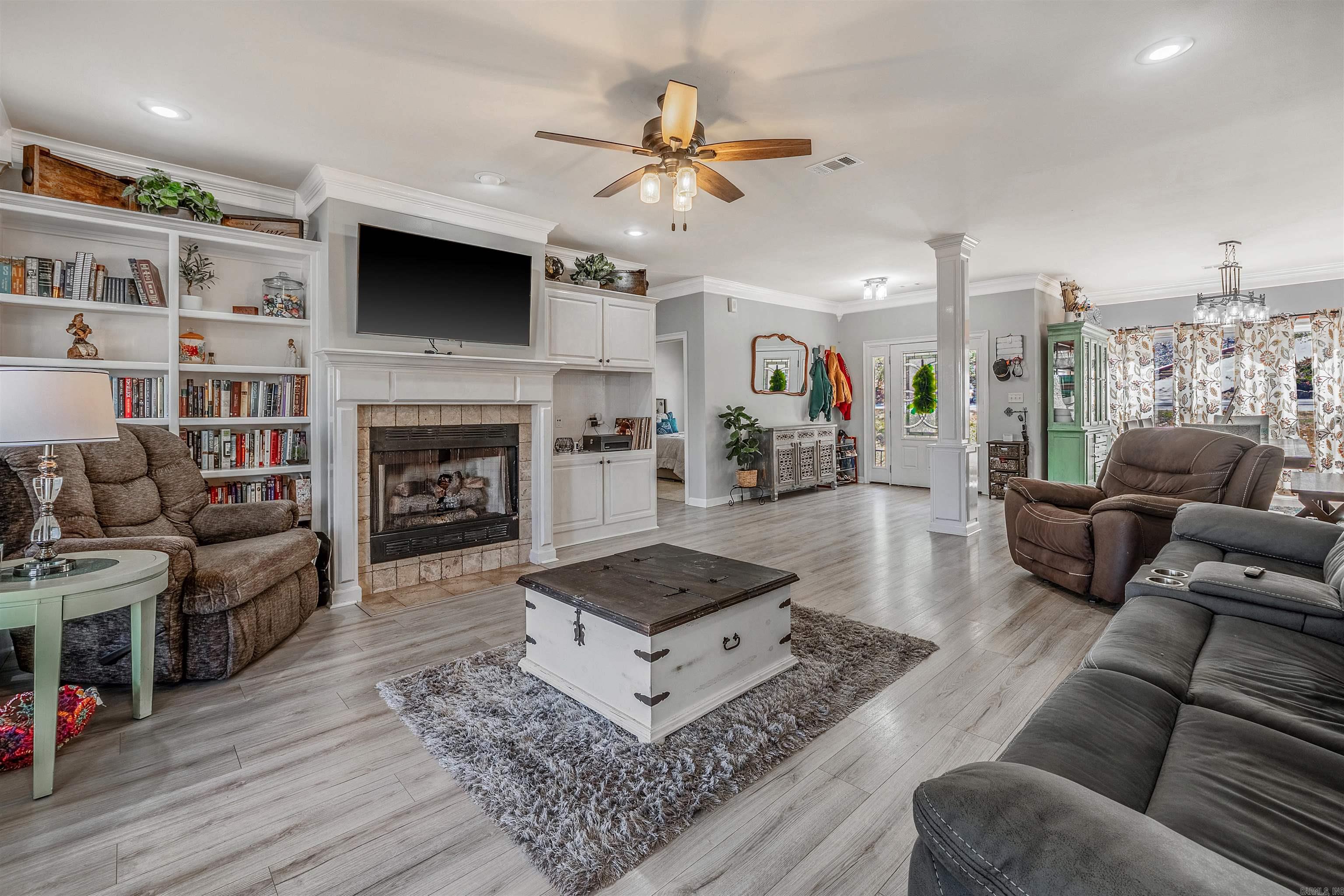 41 Norfork Dr Drive Maumelle, AR 72113