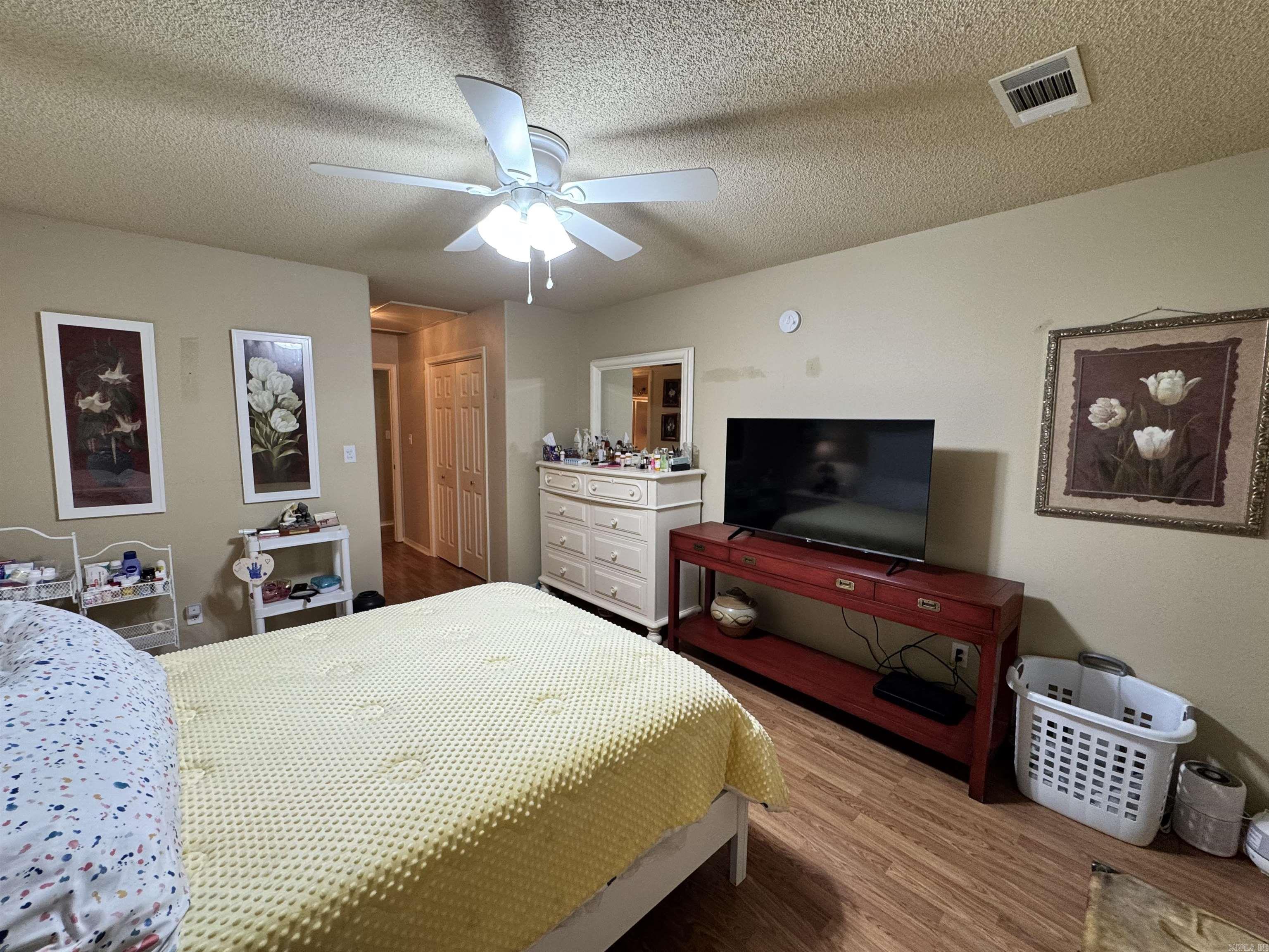 500 Pakis  Hot Springs, AR