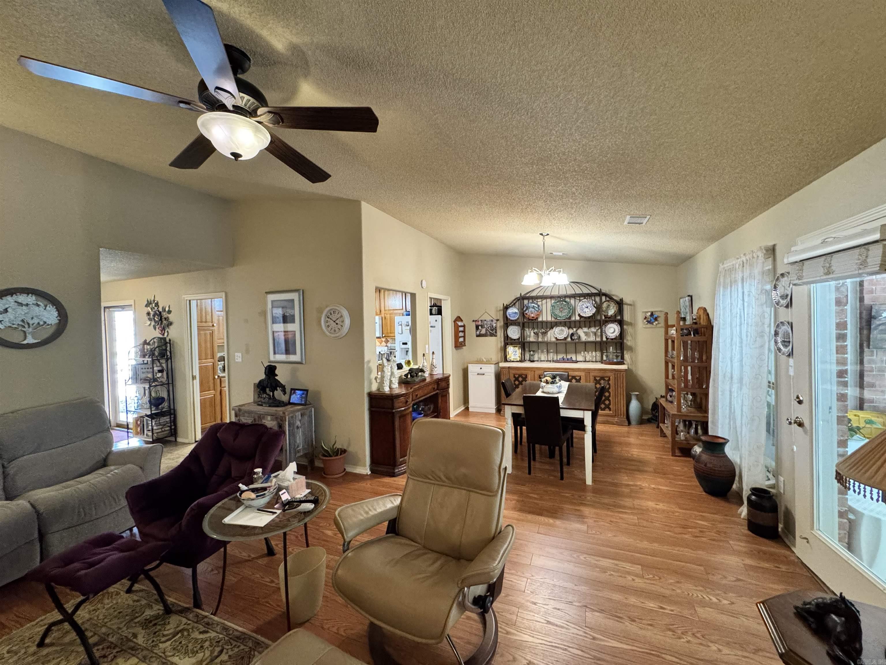 500 Pakis  Hot Springs, AR