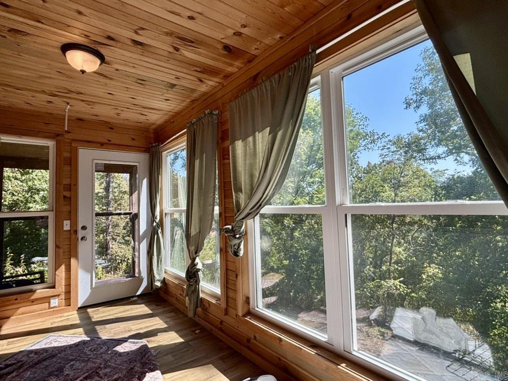 500 Pine Grove Ln  Marshall, AR