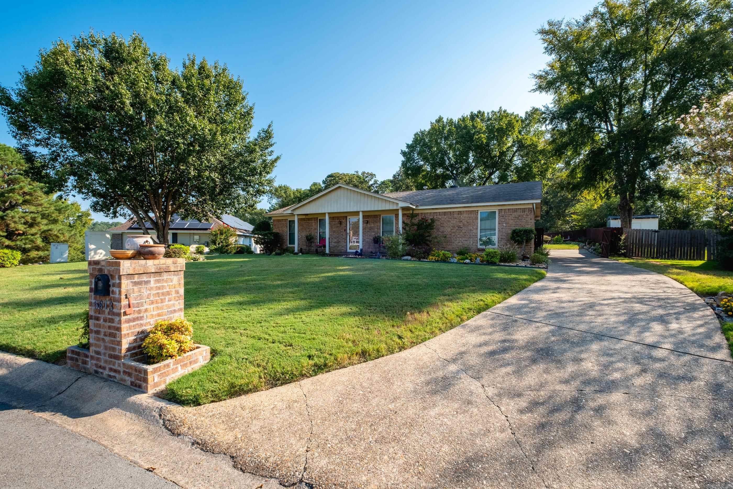 5813 Forest View Road Little Rock, AR 72204-8509