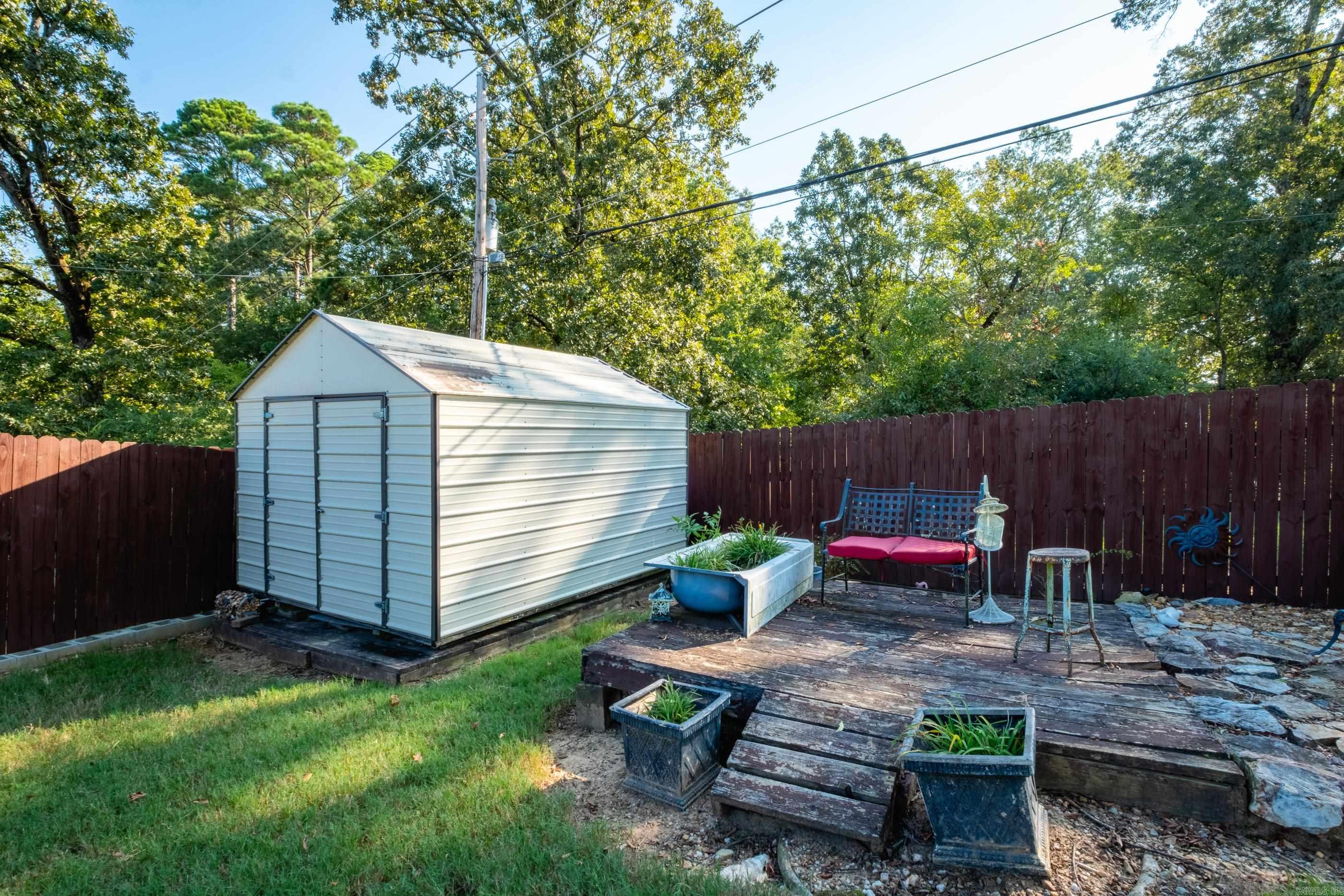 5813 Forest View Road Little Rock, AR 72204-8509