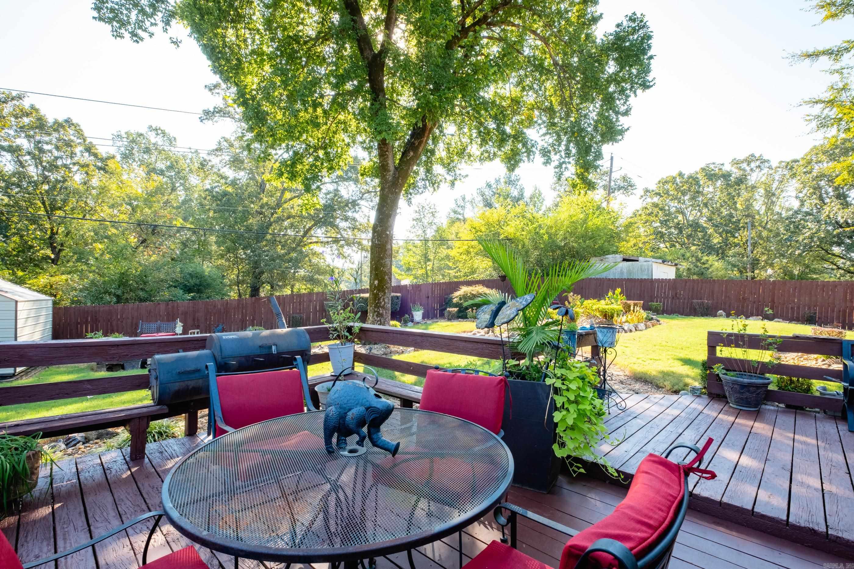 5813 Forest View Road Little Rock, AR 72204-8509