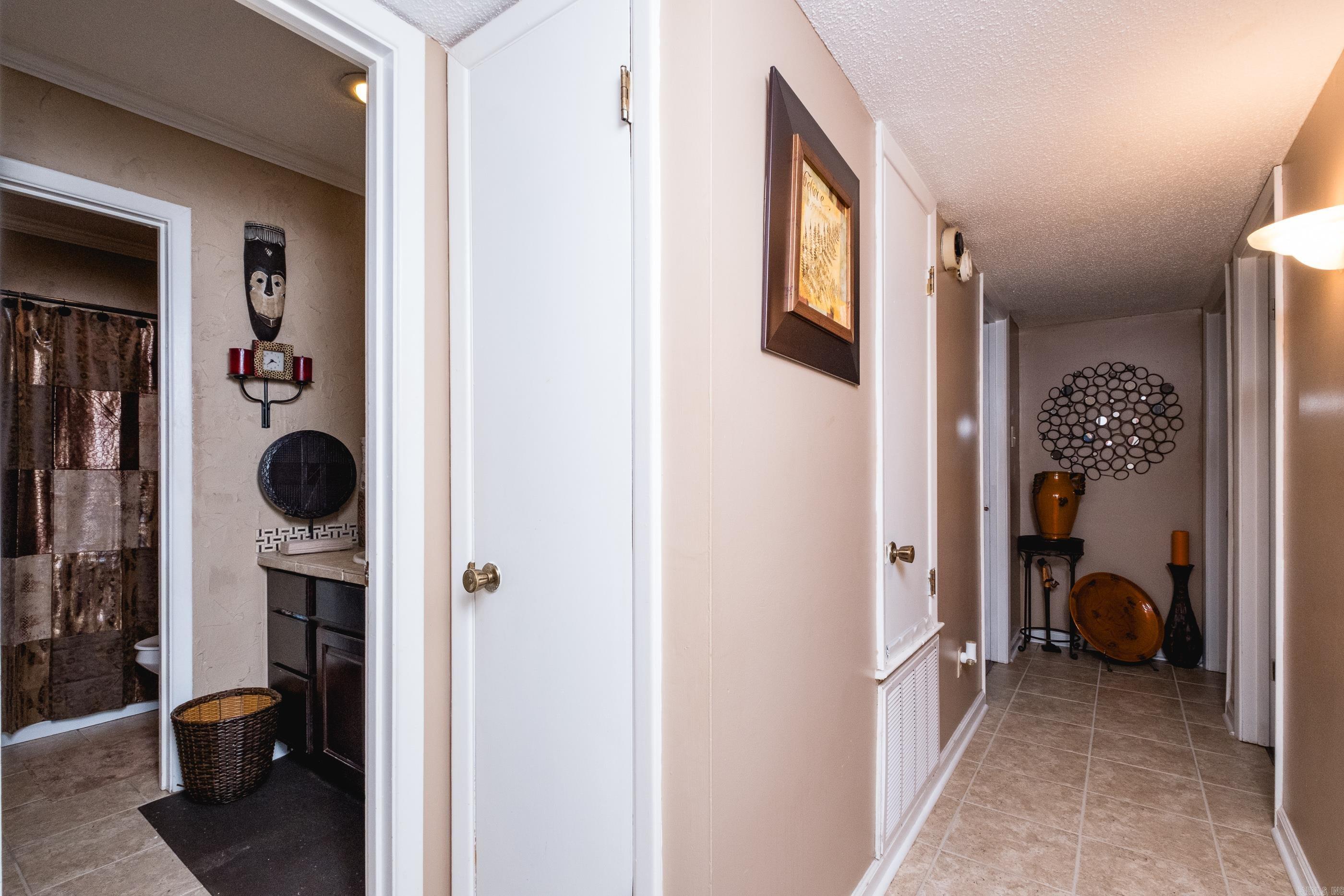 5813 Forest View Road Little Rock, AR 72204-8509