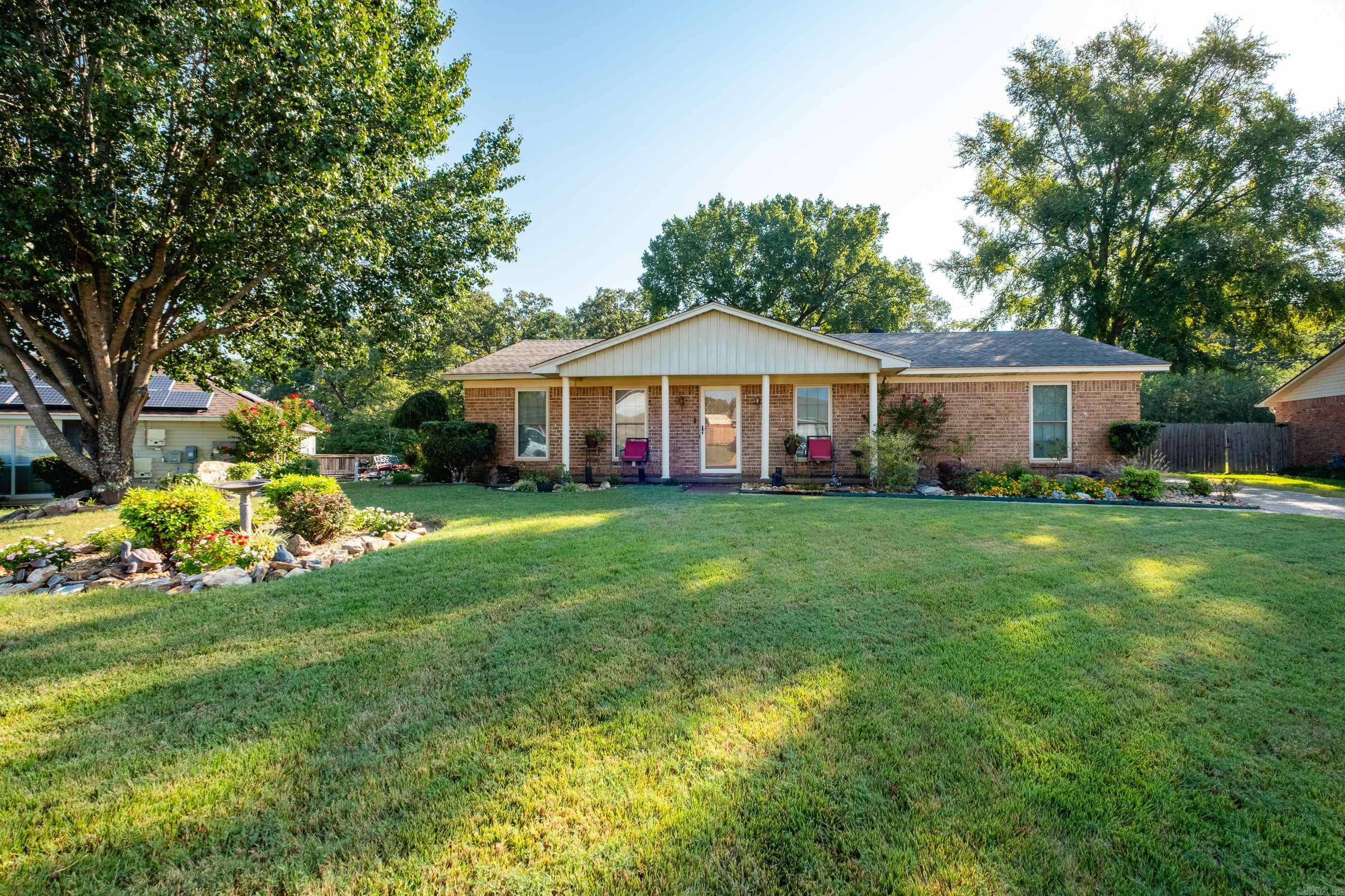 5813 Forest View Road Little Rock, AR 72204-8509