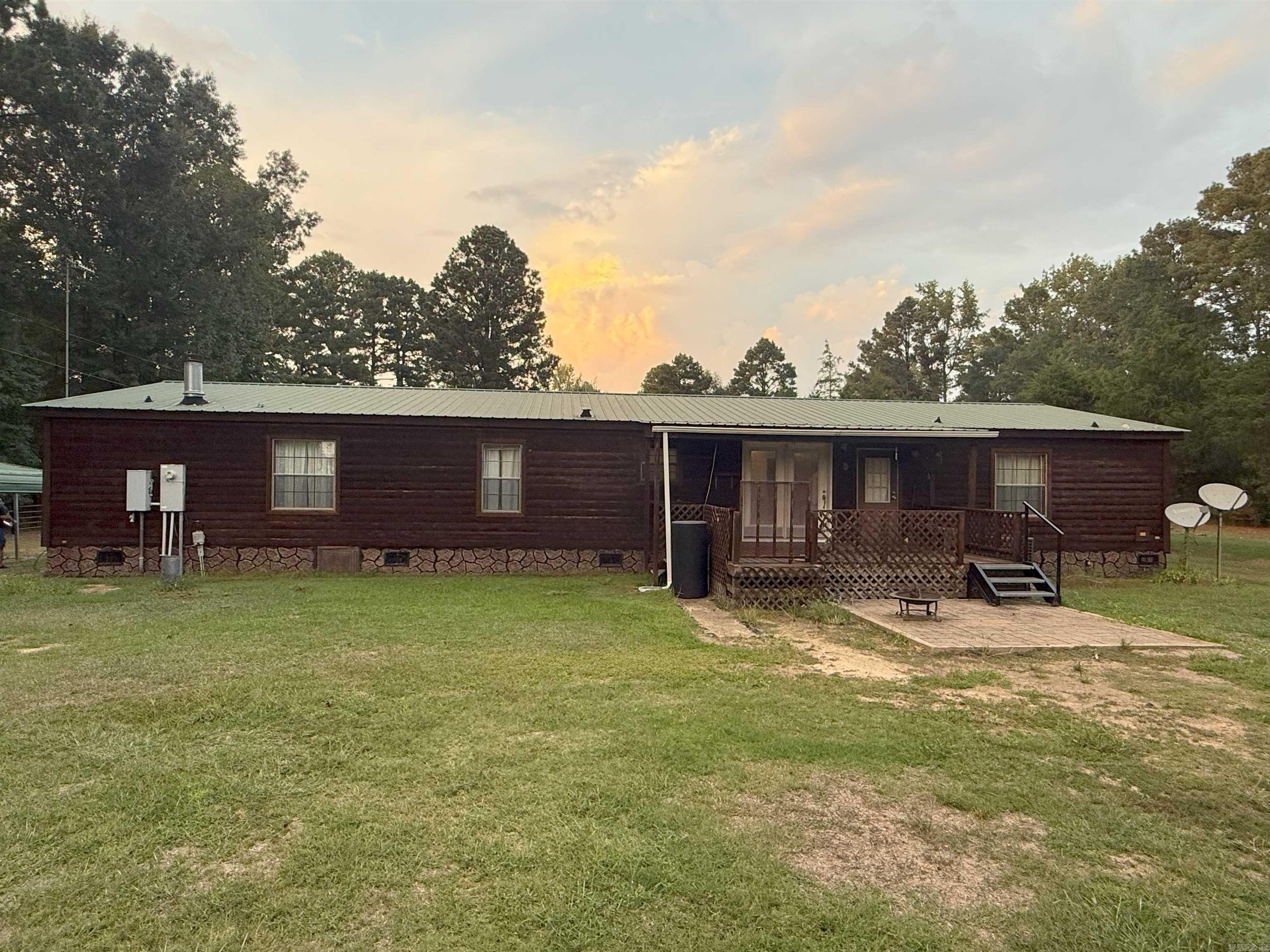 11360 Hwy 189 Road New Edinburg, AR 71660