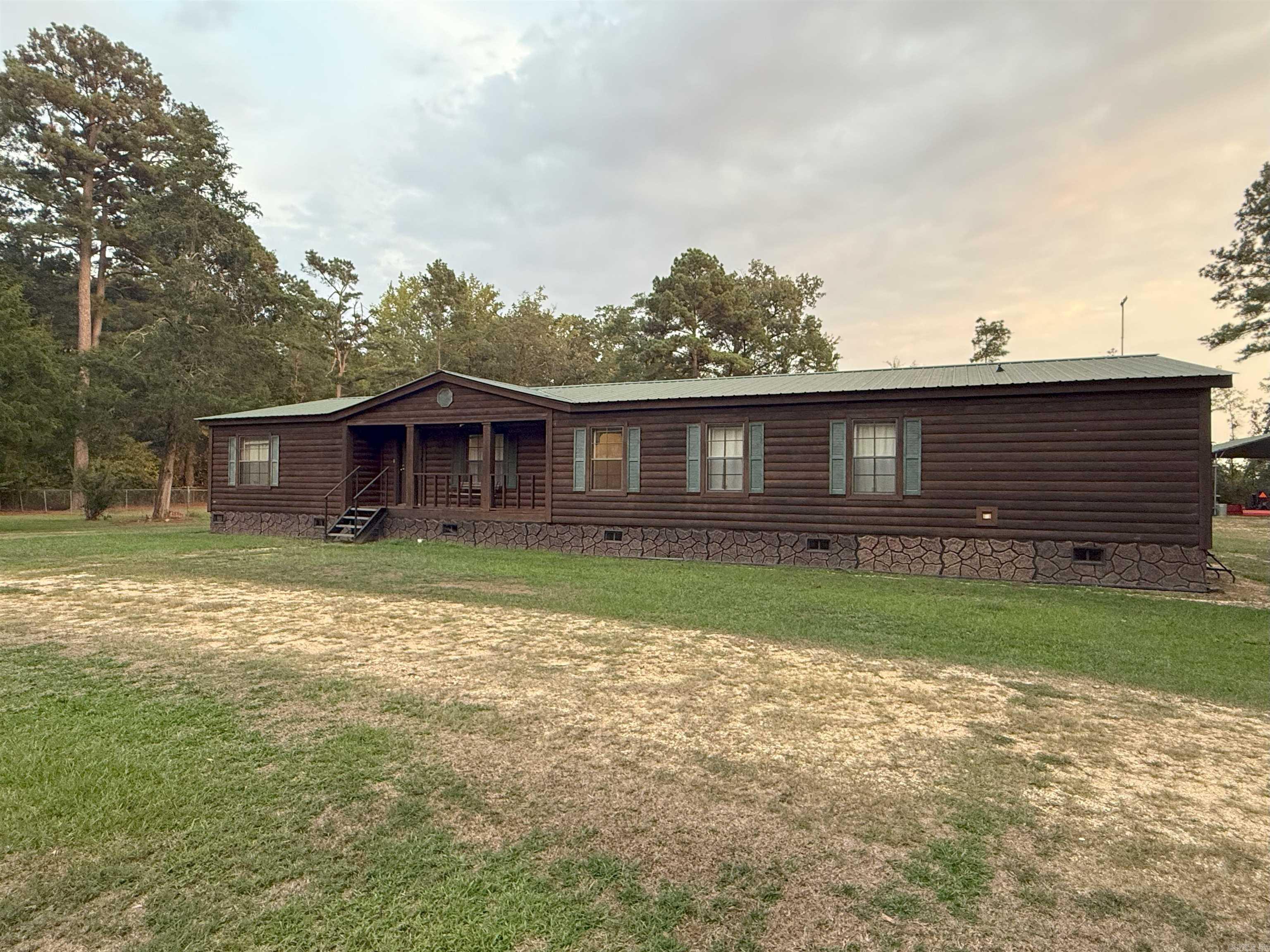 11360 Hwy 189 Road New Edinburg, AR 71660