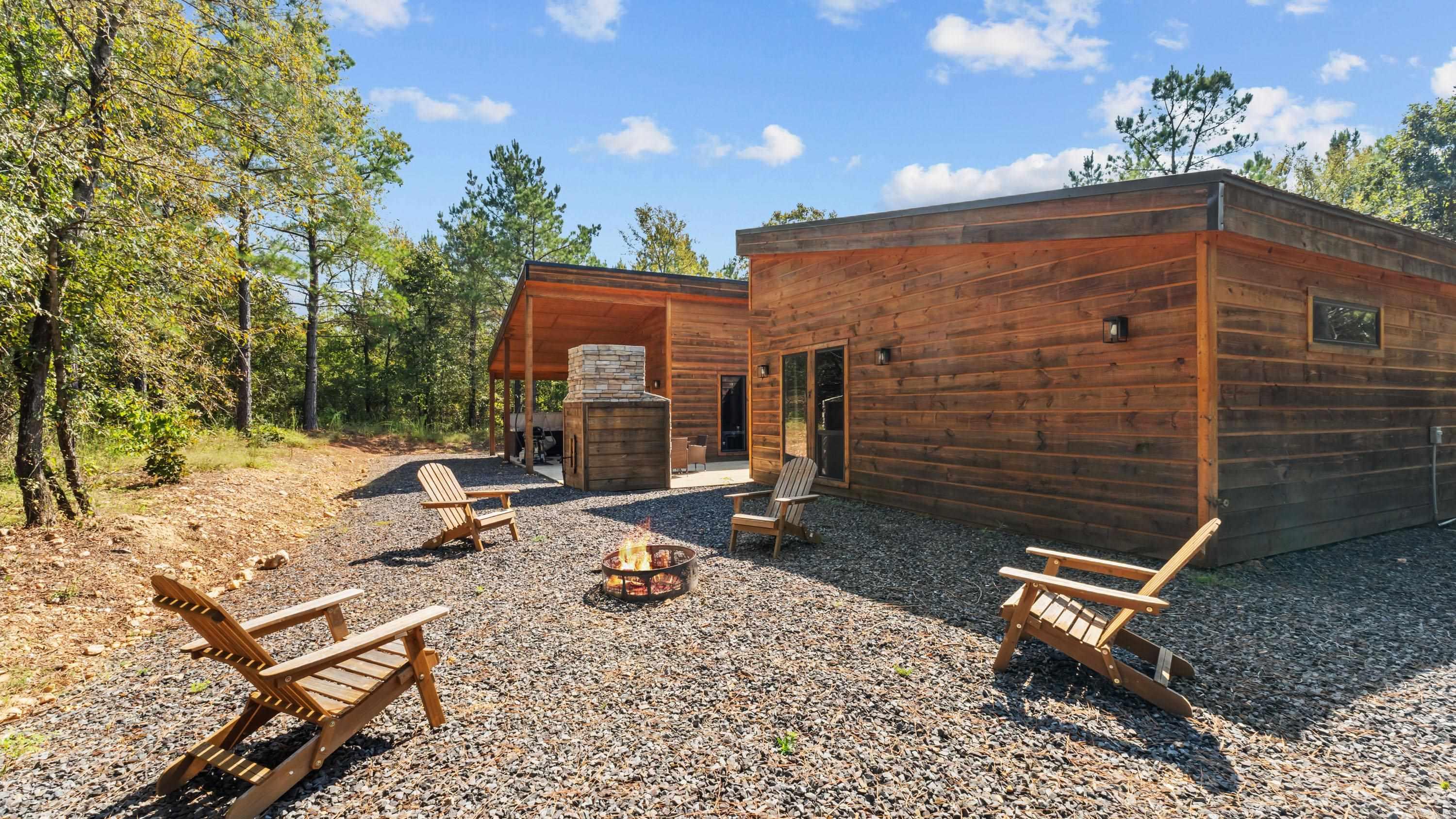 19 Southern Alder Trail Hochatown, OK 74728