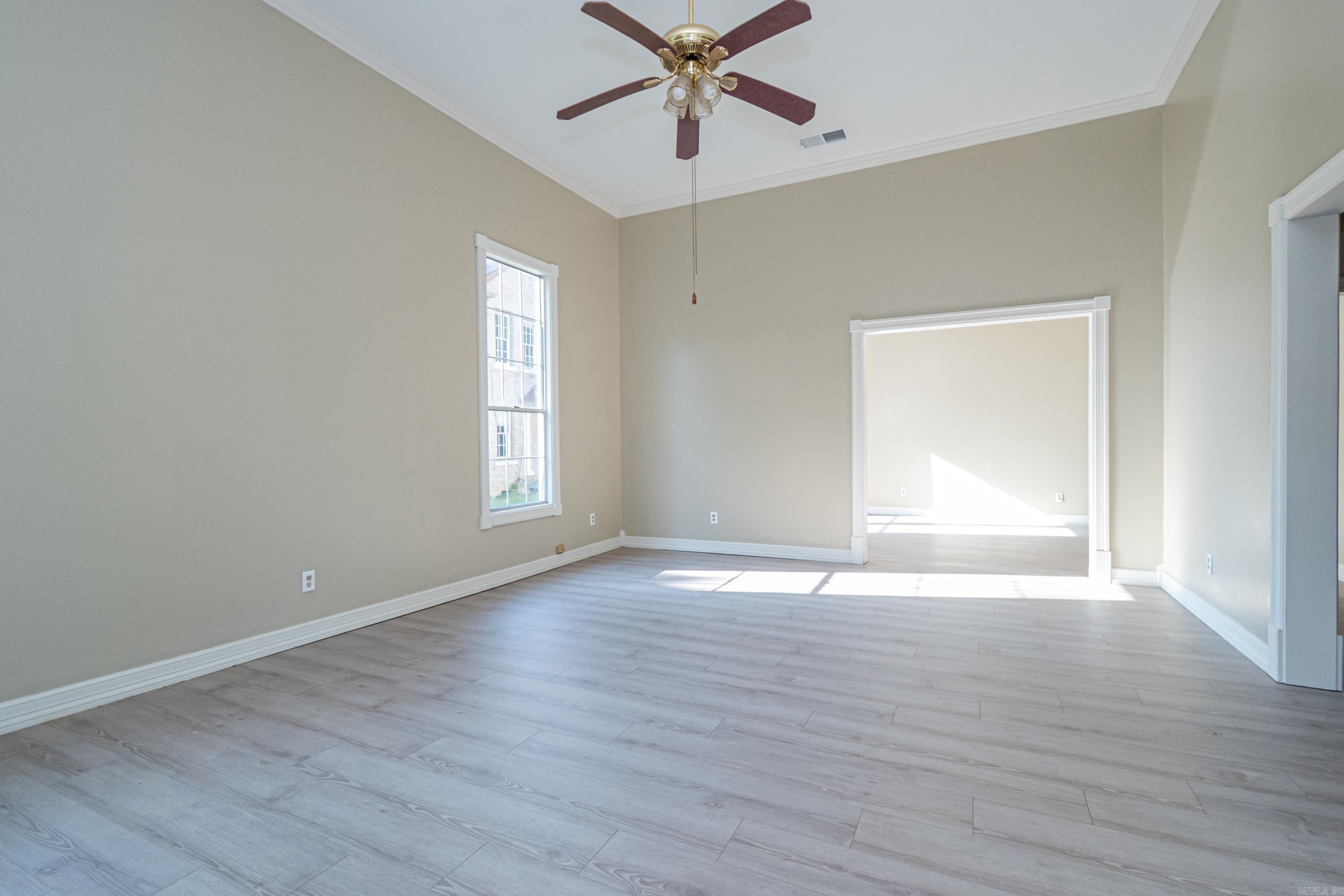 734 W Washington  Camden, AR