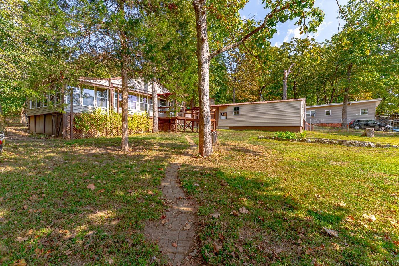 21 W Lakeshore Dr  Highland, AR