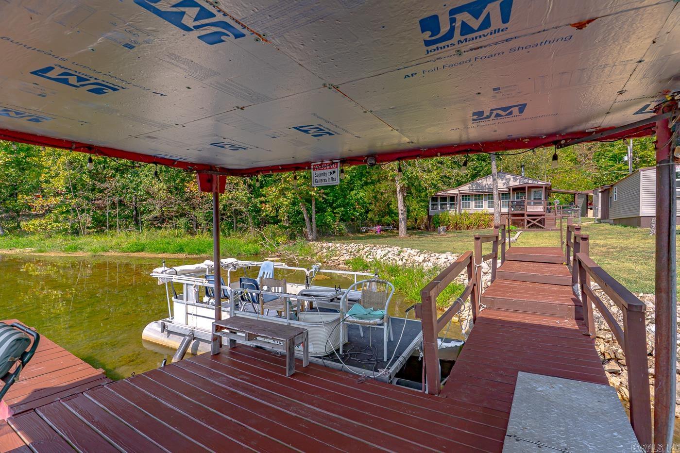 21 W Lakeshore Dr  Highland, AR