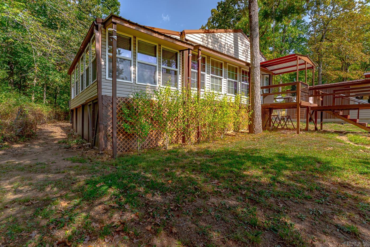 21 W Lakeshore Dr  Highland, AR