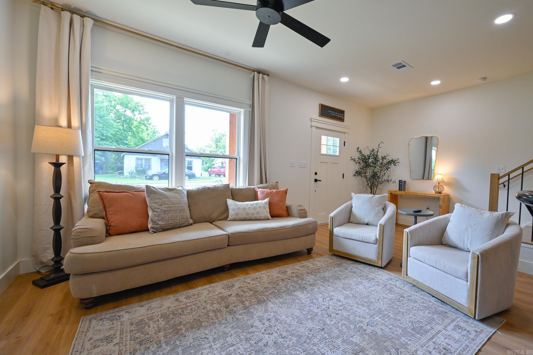 914 S Reine  Mena, AR