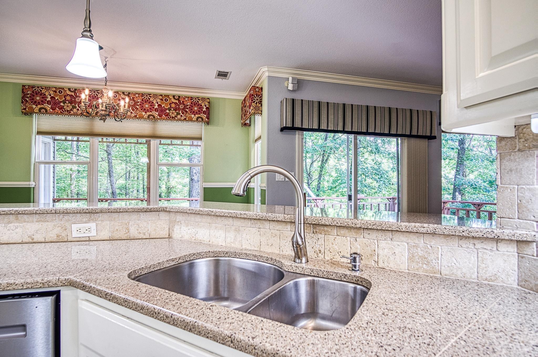 3 SACEDON Circle Hot Springs Village, AR 71909