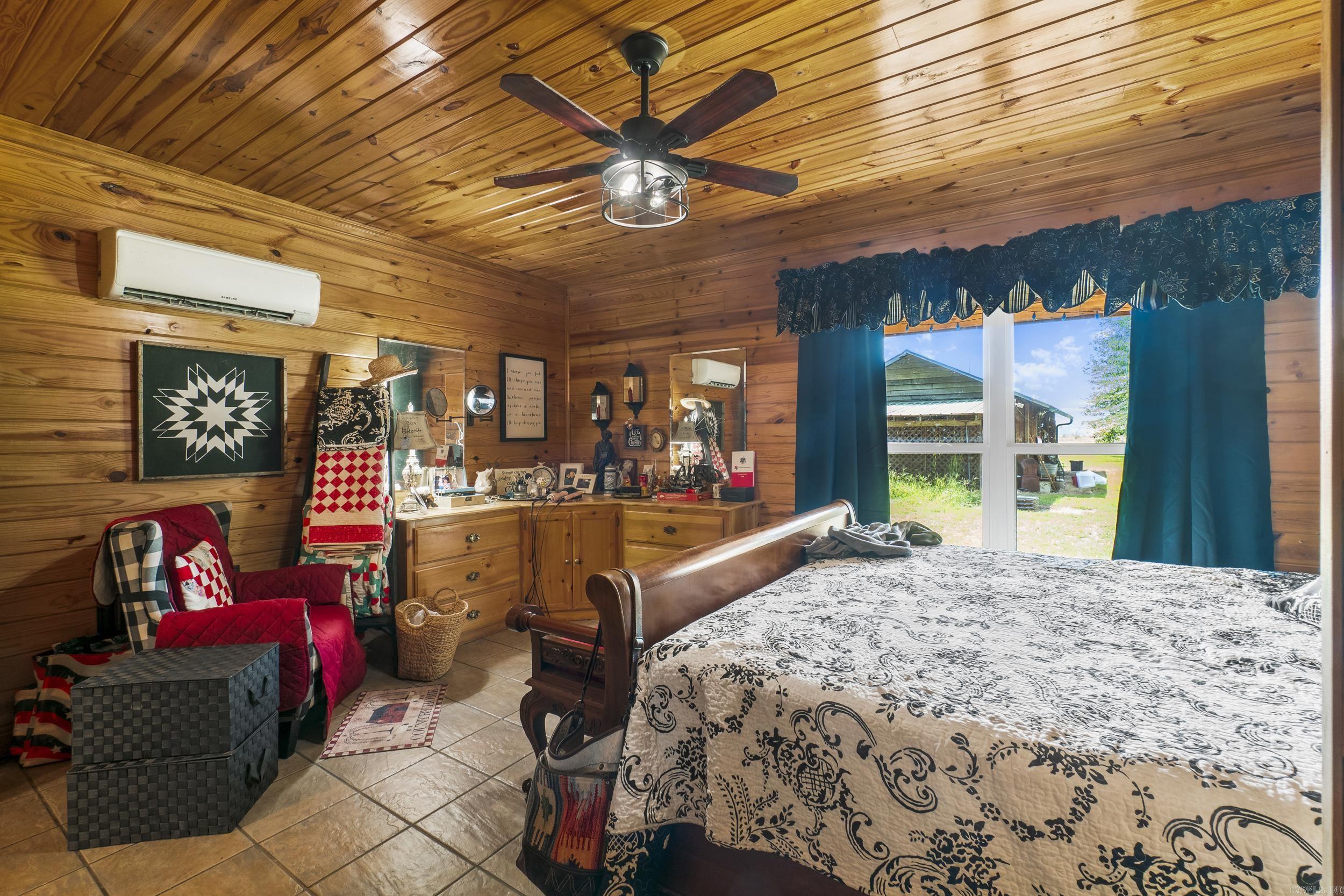 109 Collins Pangburn, AR 72121-0000