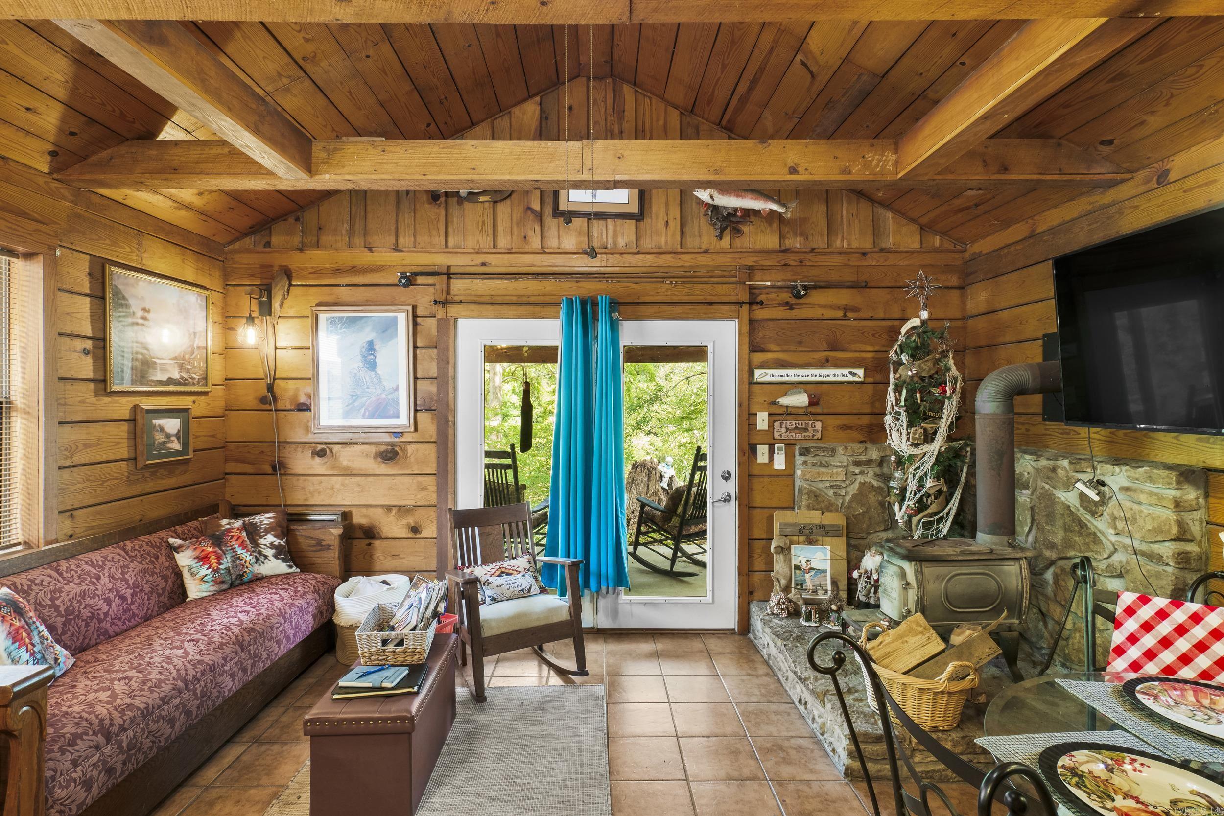 109 Collins Pangburn, AR 72121-0000