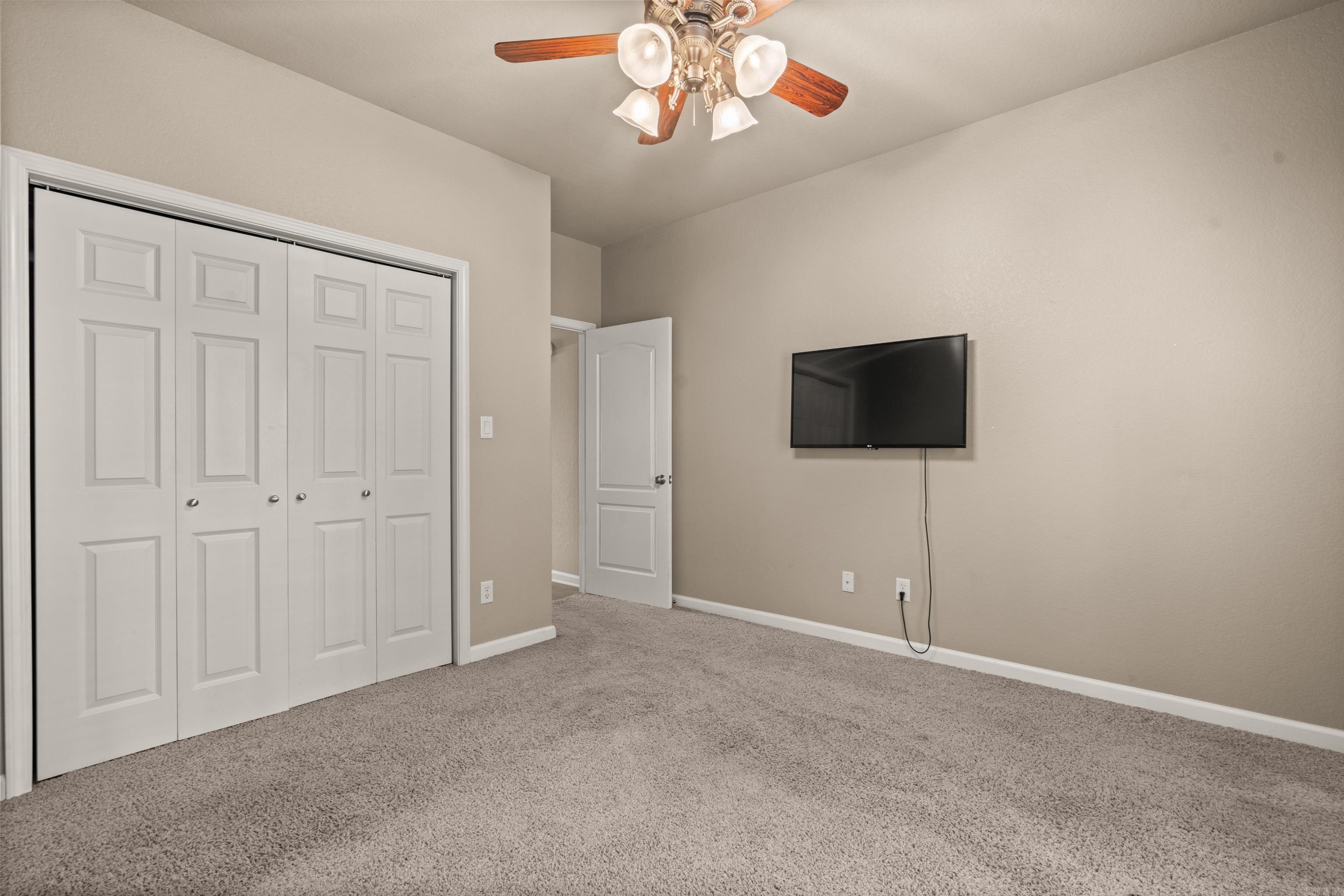 121 Wildwood Forest Road Hot Springs, AR 71913