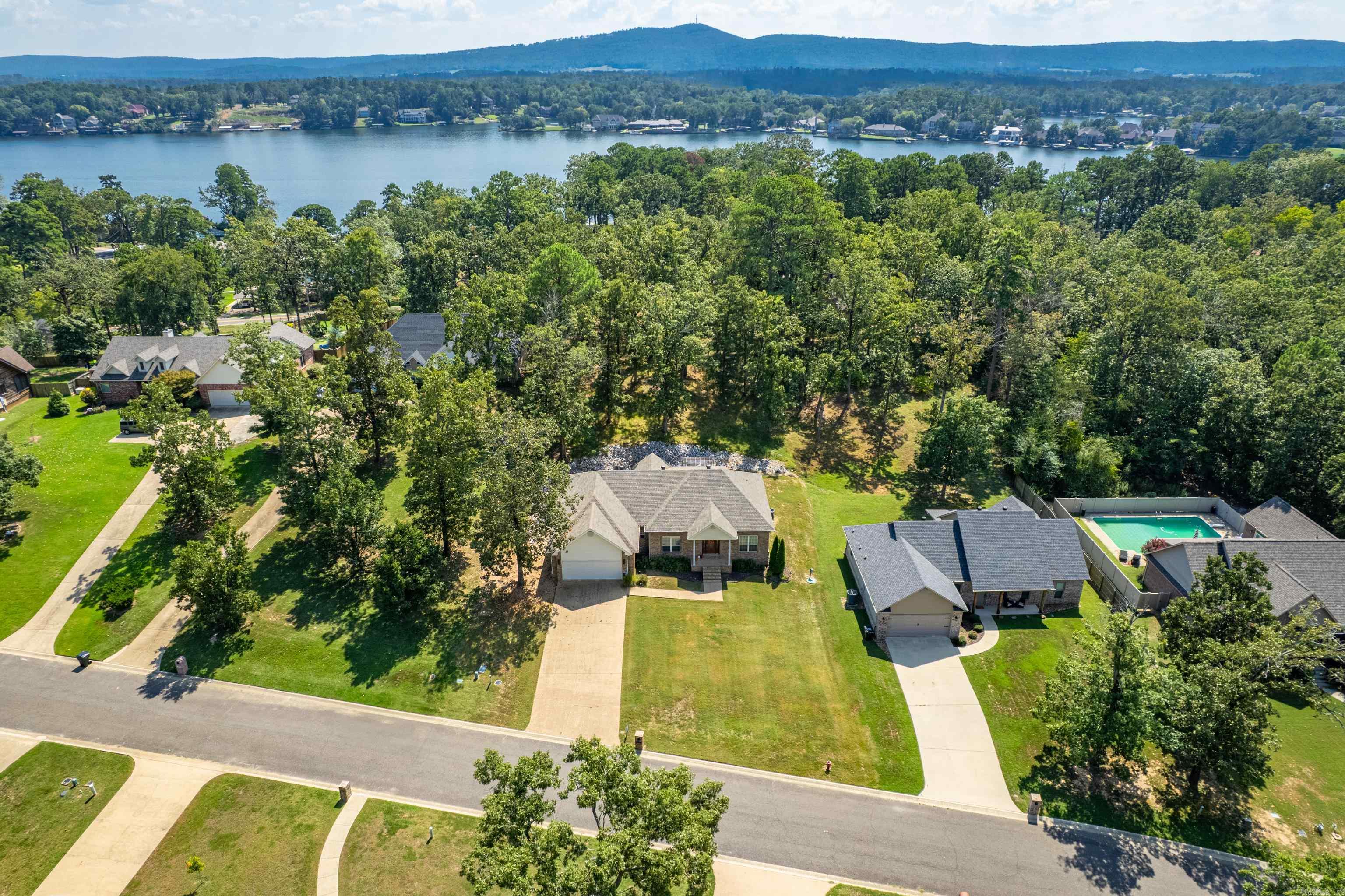 121 Wildwood Forest Road Hot Springs, AR 71913