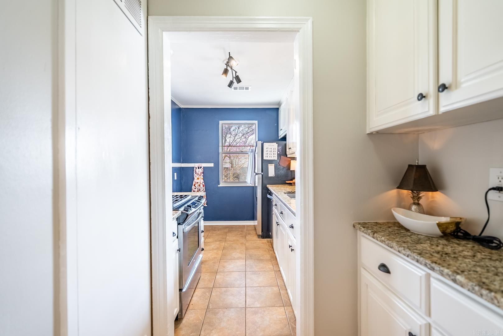 6716 Kenwood Rd  Cammack Village, AR