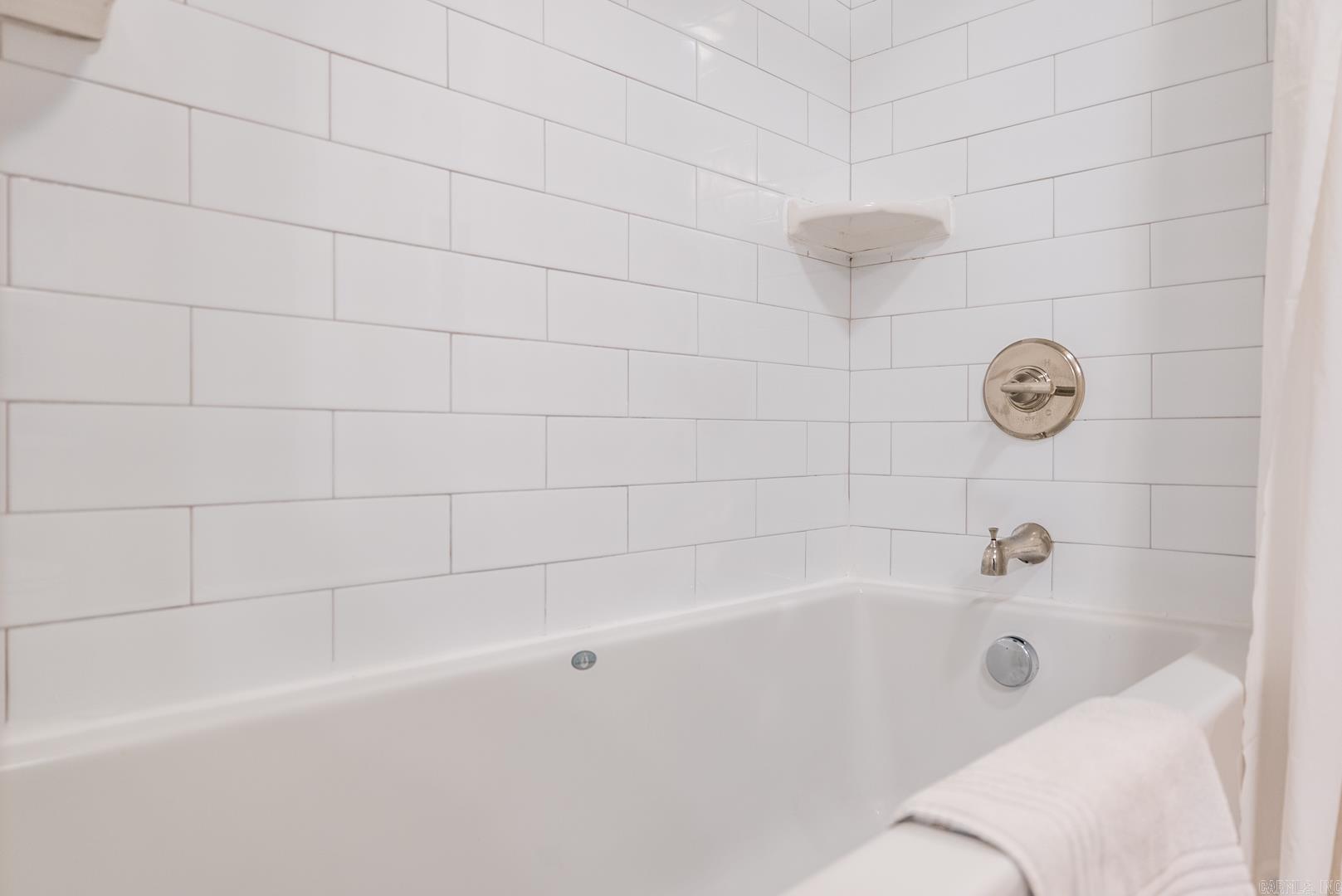 6716 Kenwood Rd  Cammack Village, AR