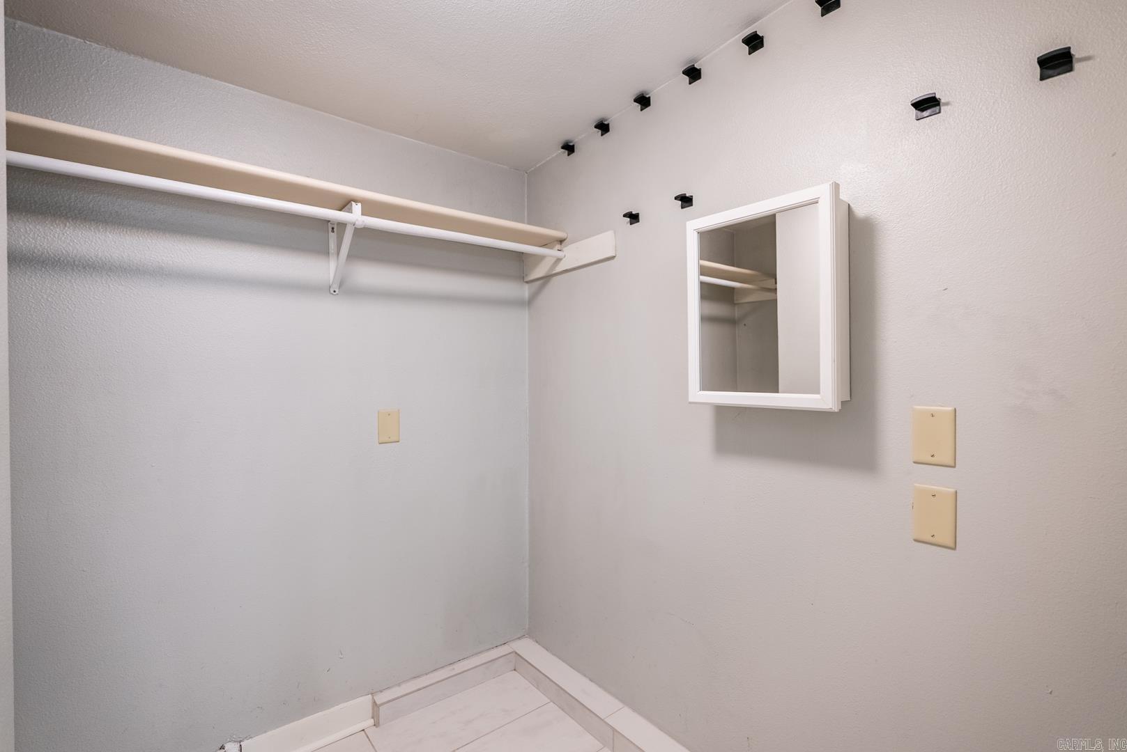 6716 Kenwood Rd  Cammack Village, AR