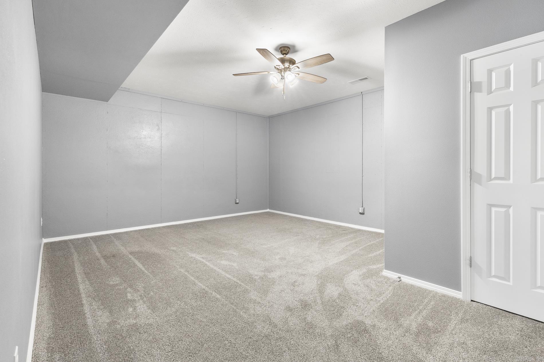 6080 Oak Leaf  Harrison, AR