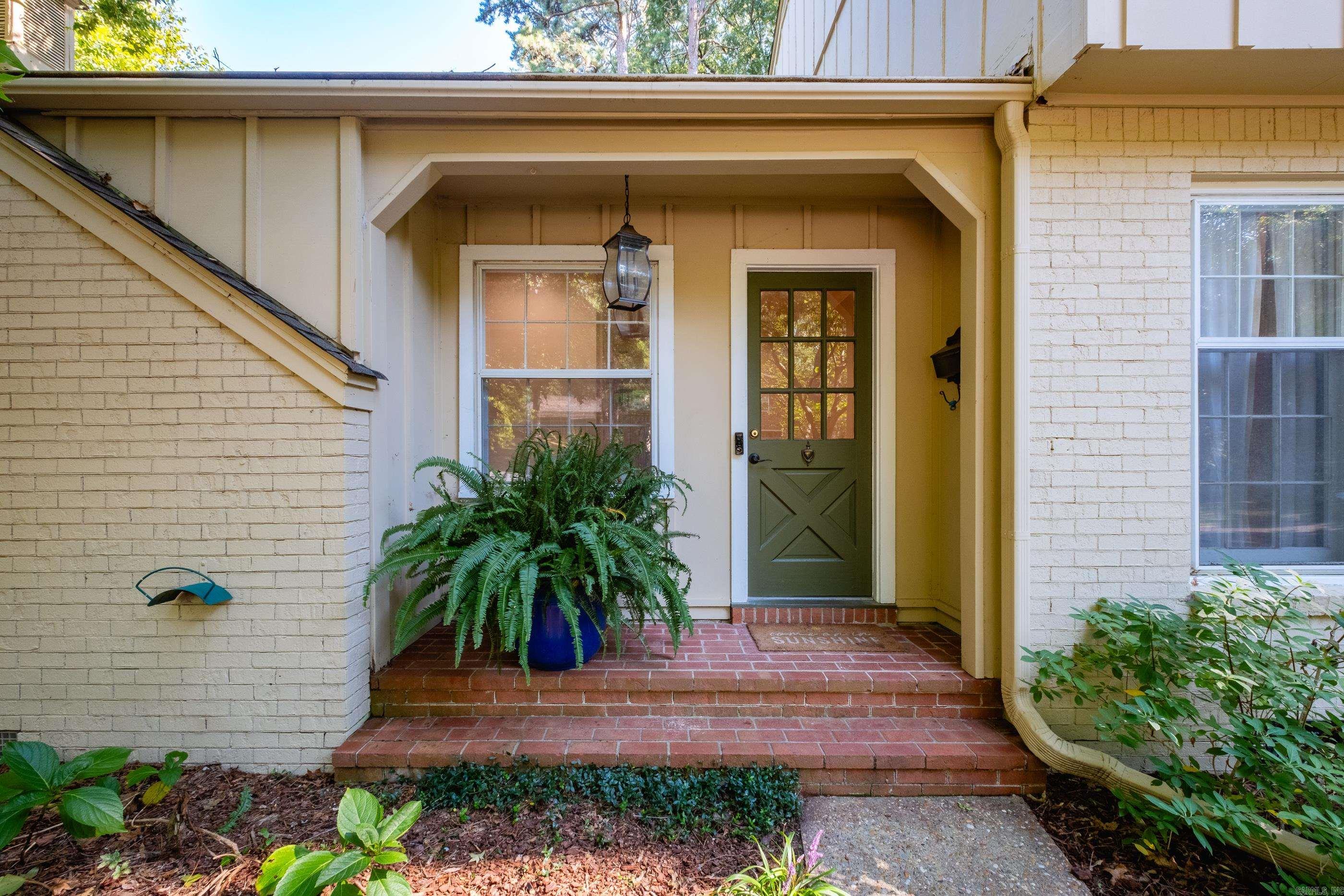 5 Berwyn Drive Little Rock, AR 72227