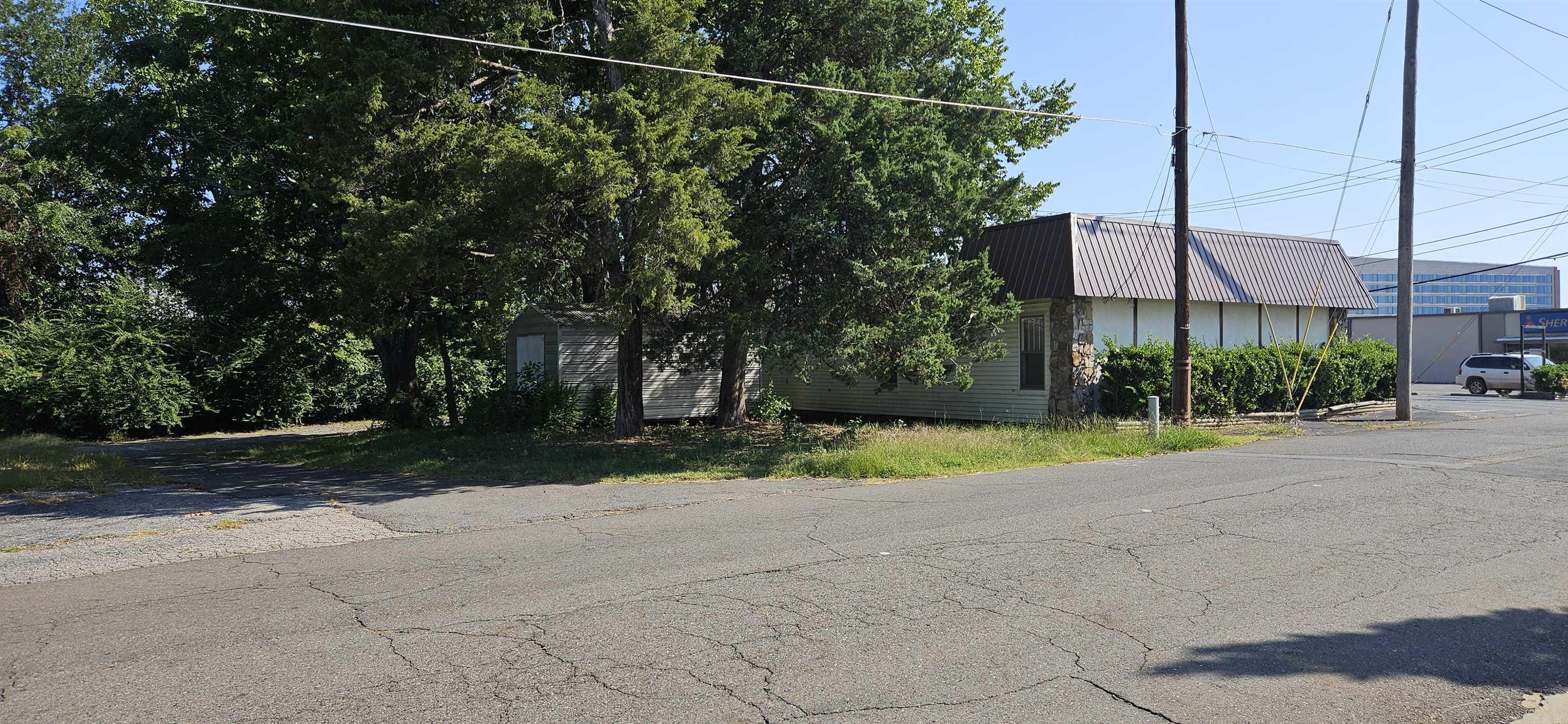 310 Higdon Ferry  Hot Springs, AR