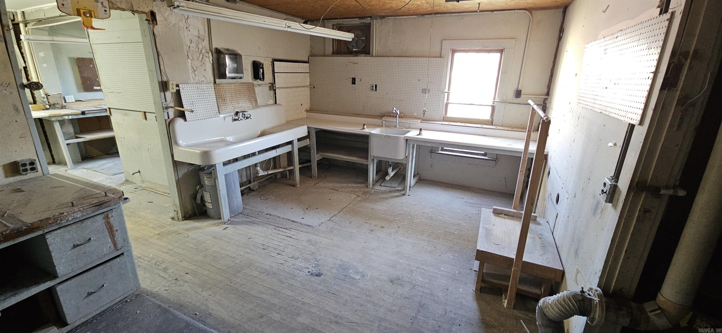 310 Higdon Ferry  Hot Springs, AR