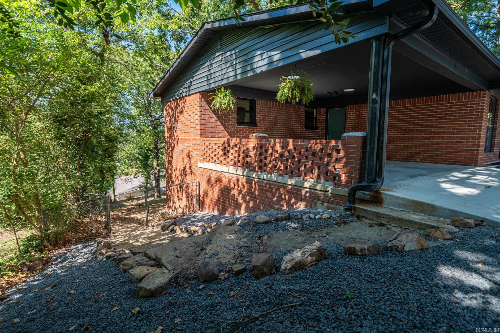 952 Twin Points Road Hot Springs, AR 71913