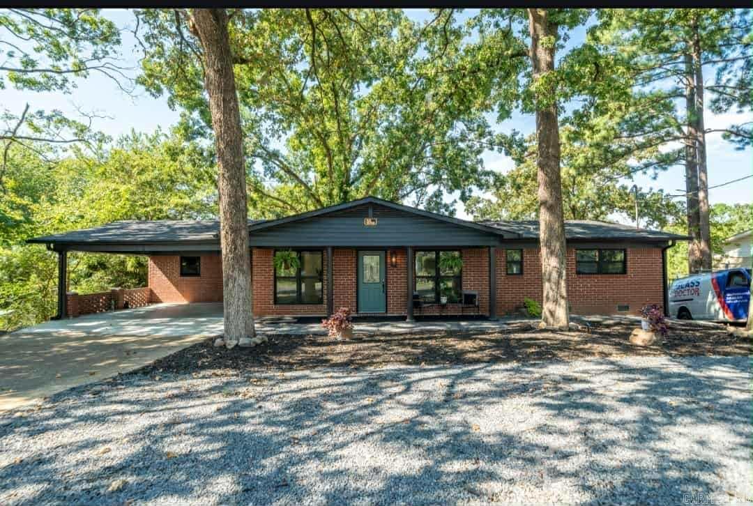 952 Twin Points Road Hot Springs, AR 71913