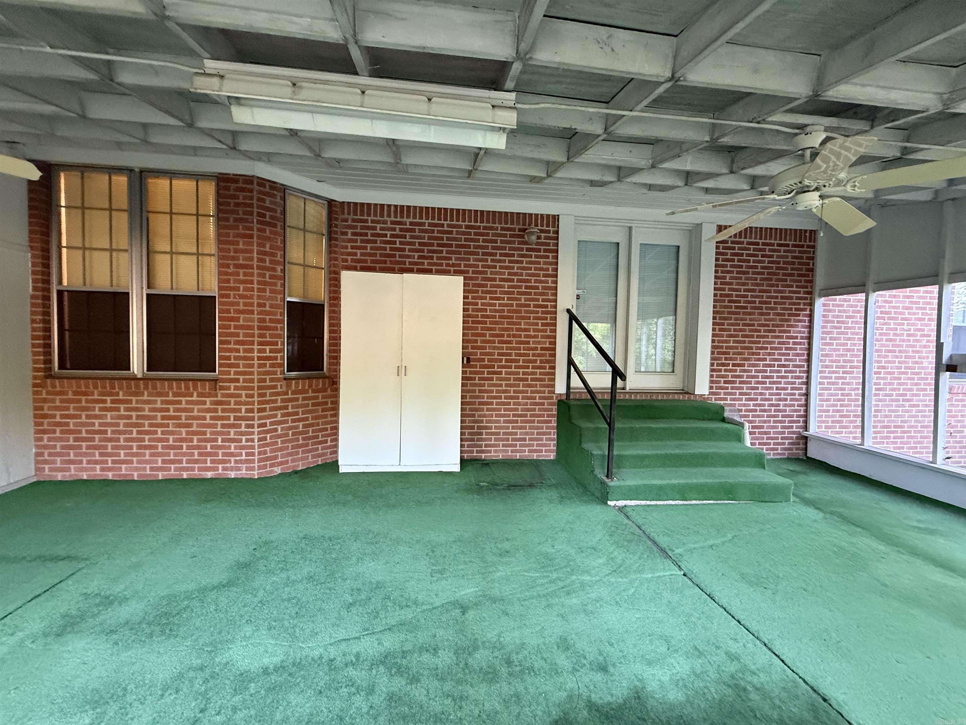 102 S 4th  Nashville, AR