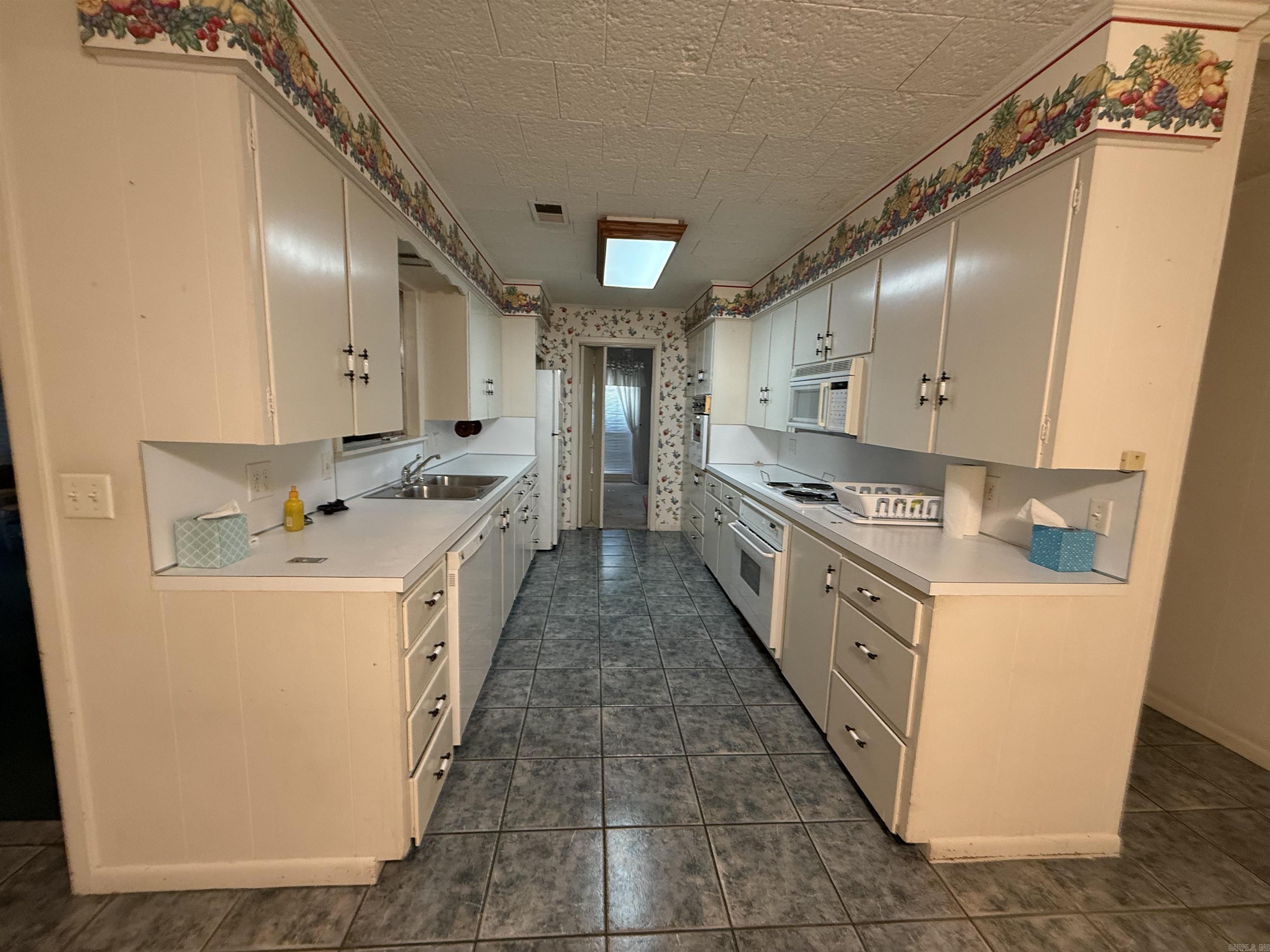 102 S 4th  Nashville, AR