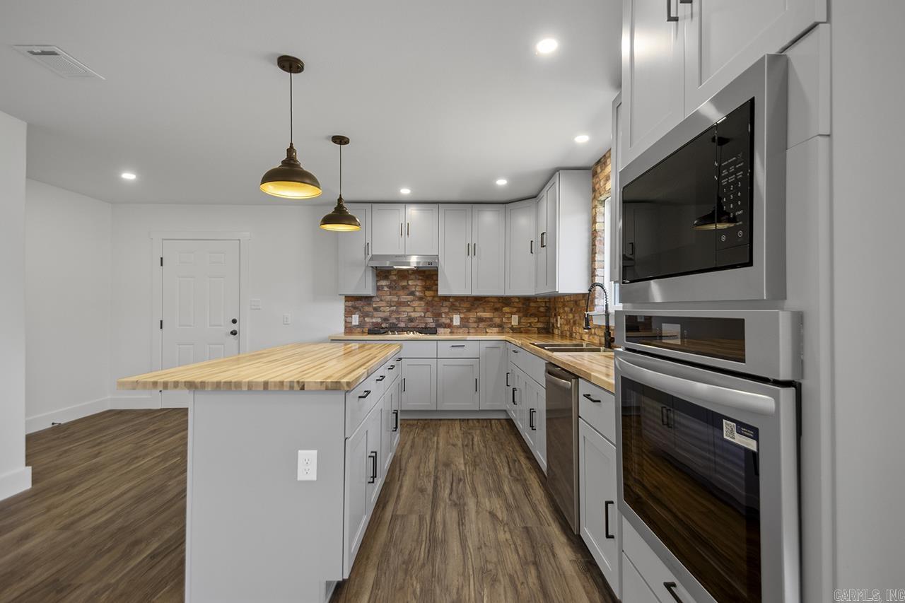 616 E Woodruff Avenue Sherwood, AR 72120