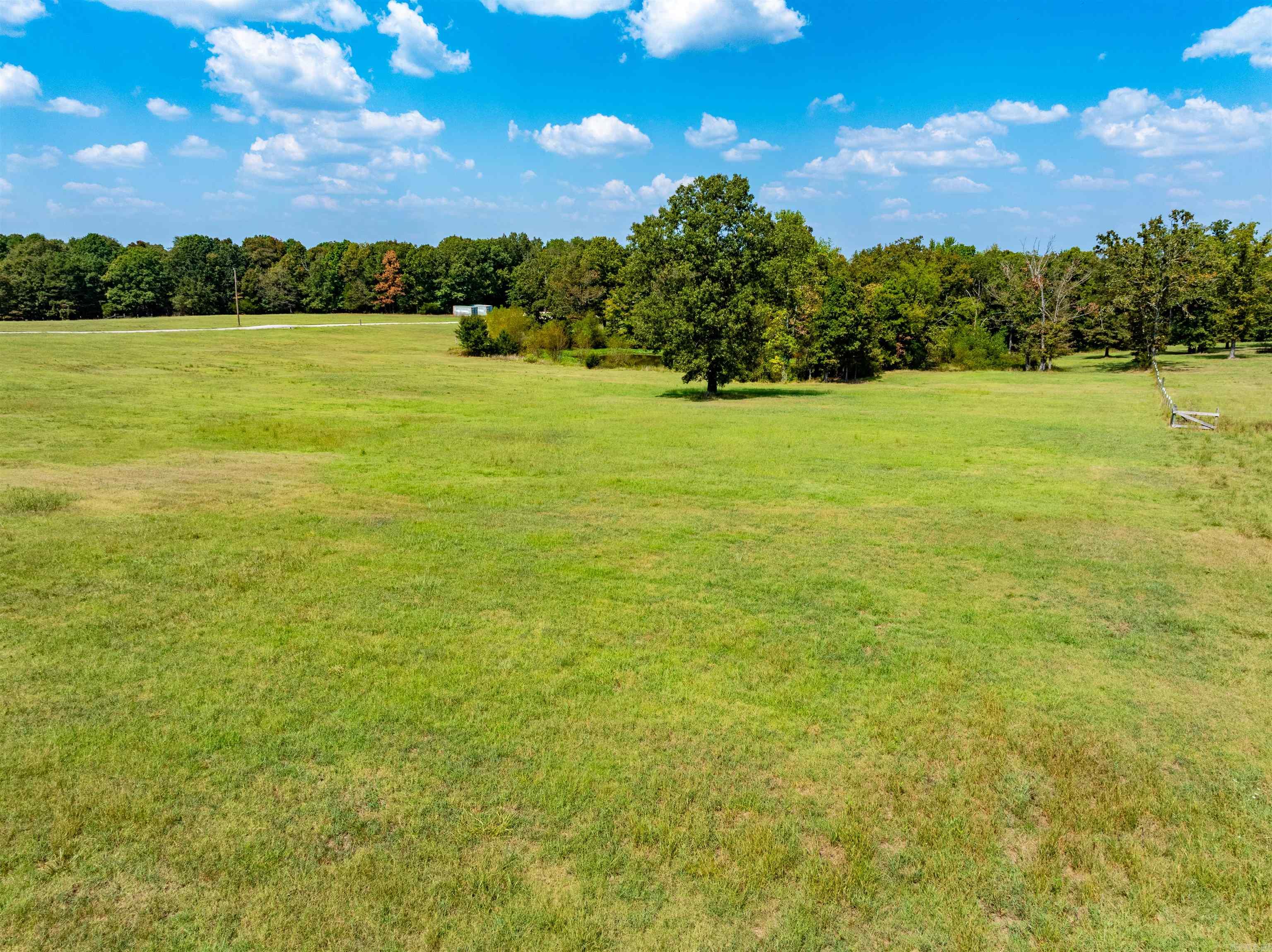 1066 AR Hwy 58  Cave City, AR