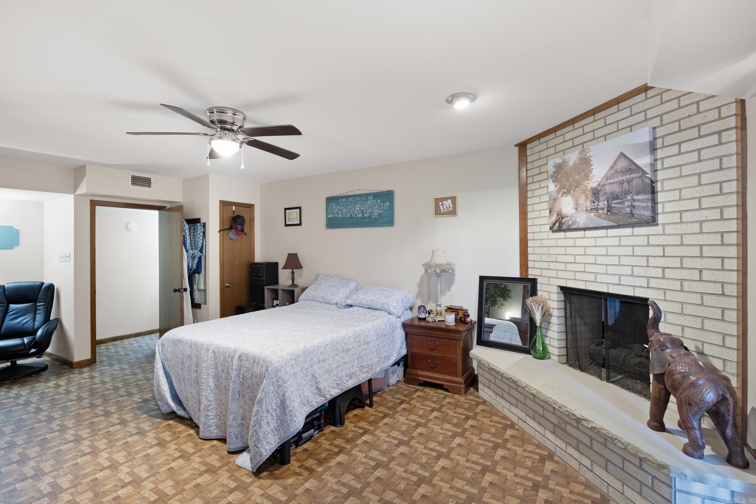 18015 E State Highway 28  Ola, AR